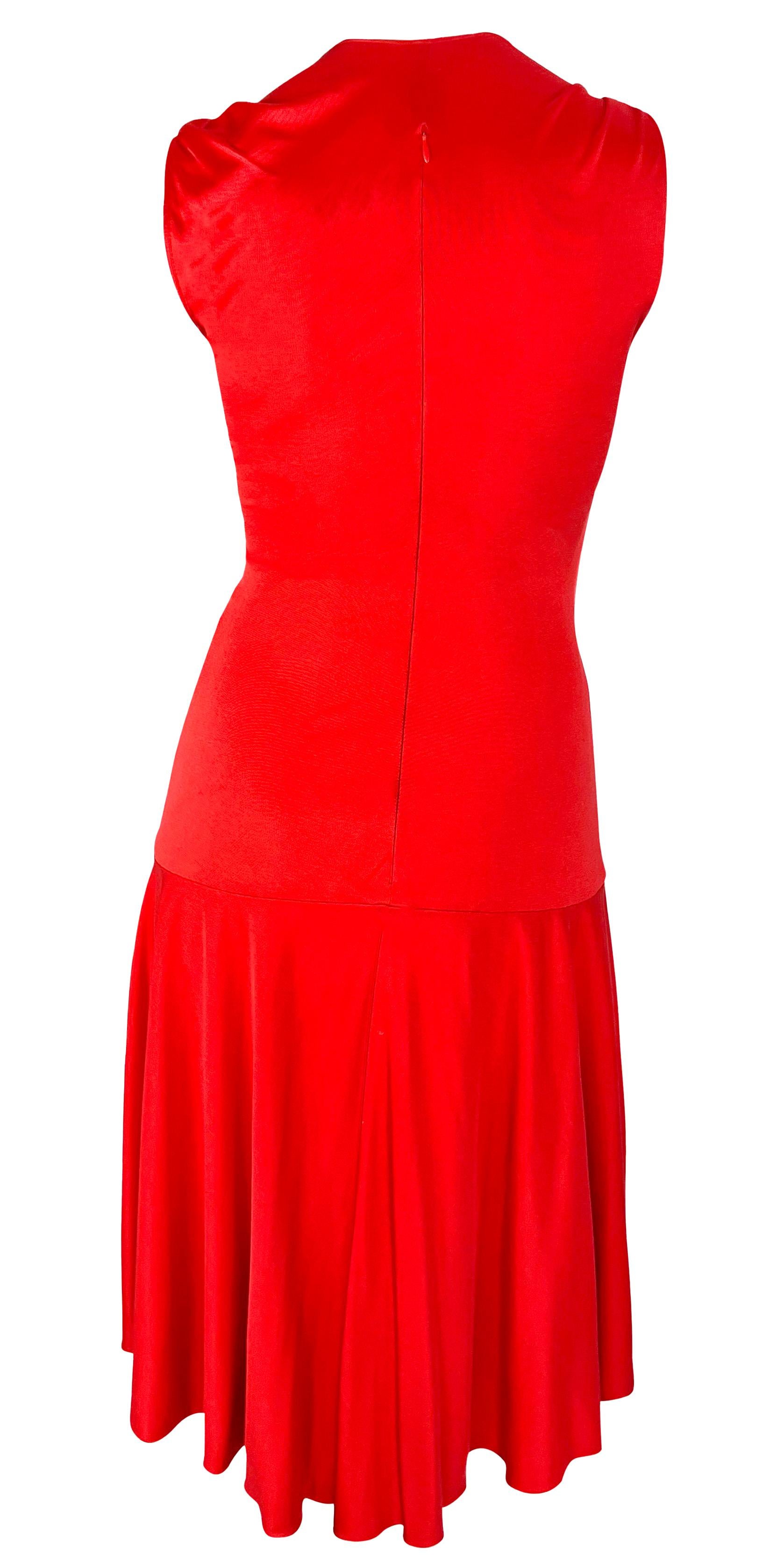 S/S 2004 Valentino Garavani Runway Red Silk Bodycon Flare Mini Dress For Sale 4
