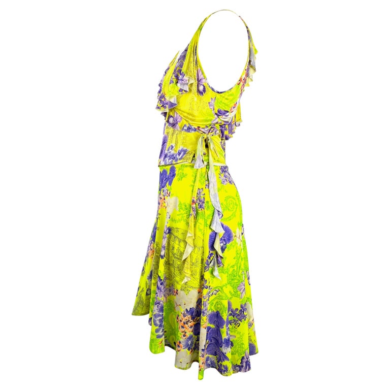 S/S 2004 Versace by Donatella Neon Green Toile Flower Print Silk Viscose Set In Excellent Condition For Sale In Philadelphia, PA