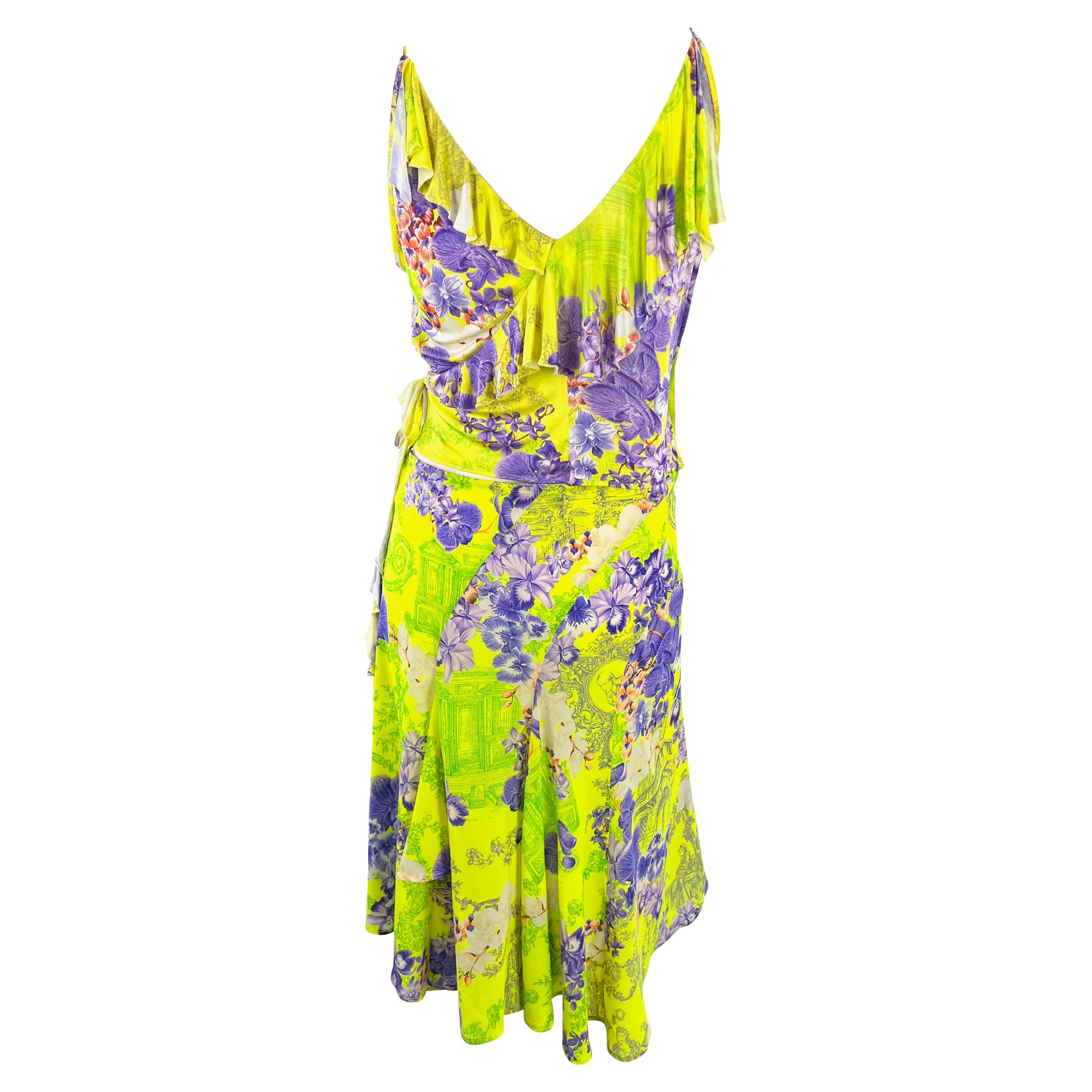 Donna Set Versace by Donatella Versace S/S 2004 in seta e viscosa con stampa floreale Greene & Greene in vendita
