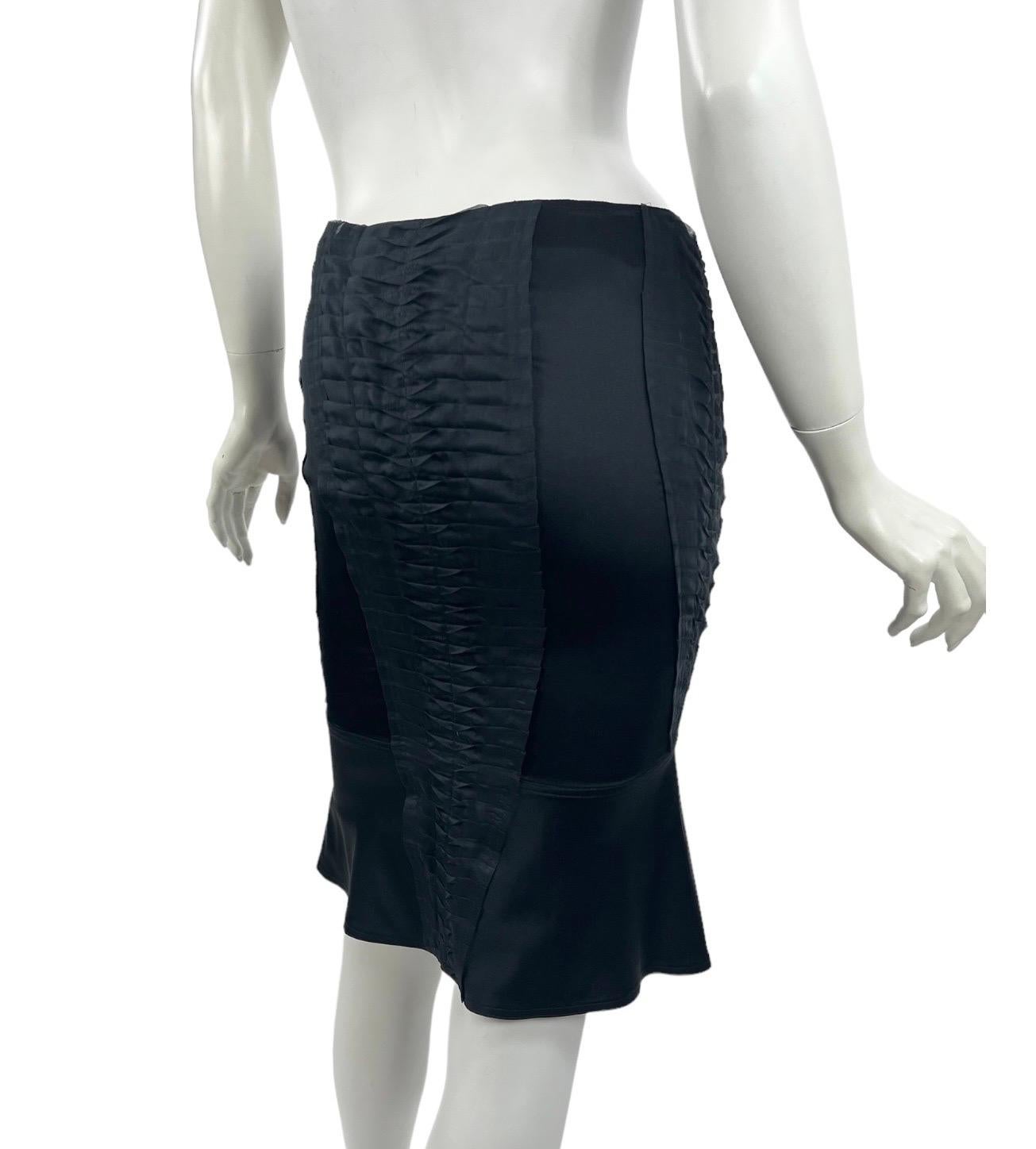 S/S 2004 Vintage Tom Ford for Gucci Runway Black Pleated Silk Skirt Size 40 NWT In New Condition For Sale In Montgomery, TX