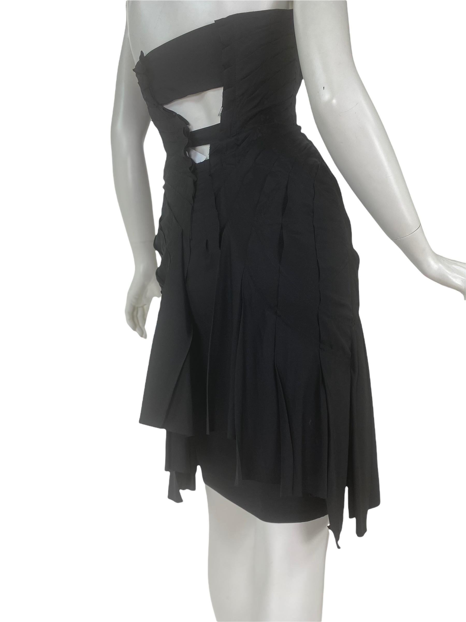 Women's S/S 2004 Vintage Tom Ford for Gucci Strapless Black Silk Dress 40 For Sale