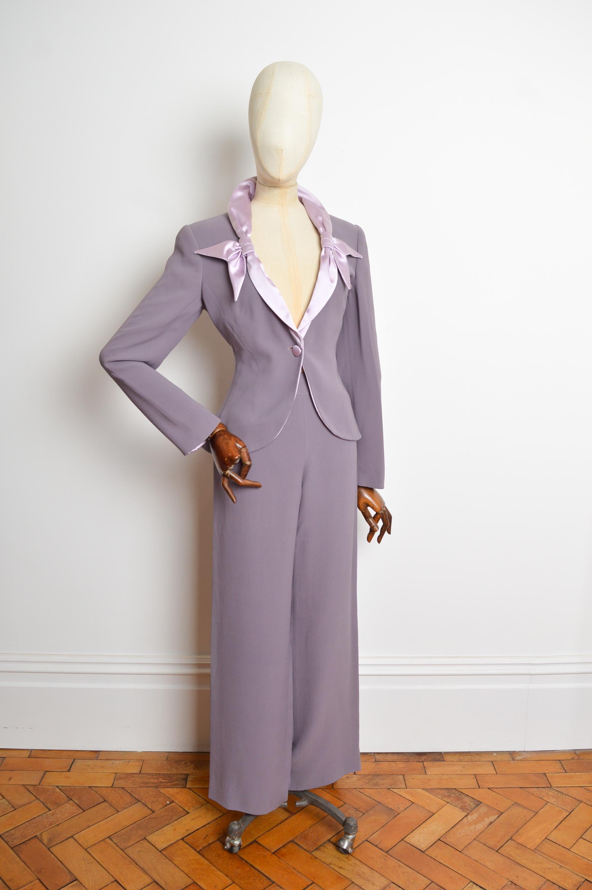 P/E 2005 Giorgio Armani Blazer lilla e viola in raso Giacca e pantaloni da abito in vendita 1