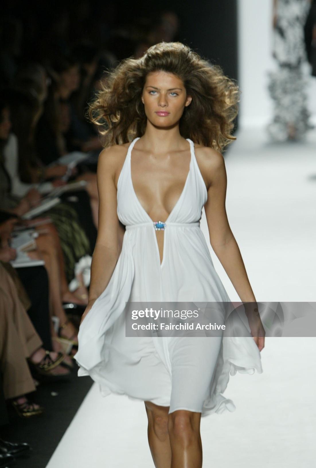 S/S 2005 Michael Kors Runway Plunging White Flare Mini Dress For Sale 9
