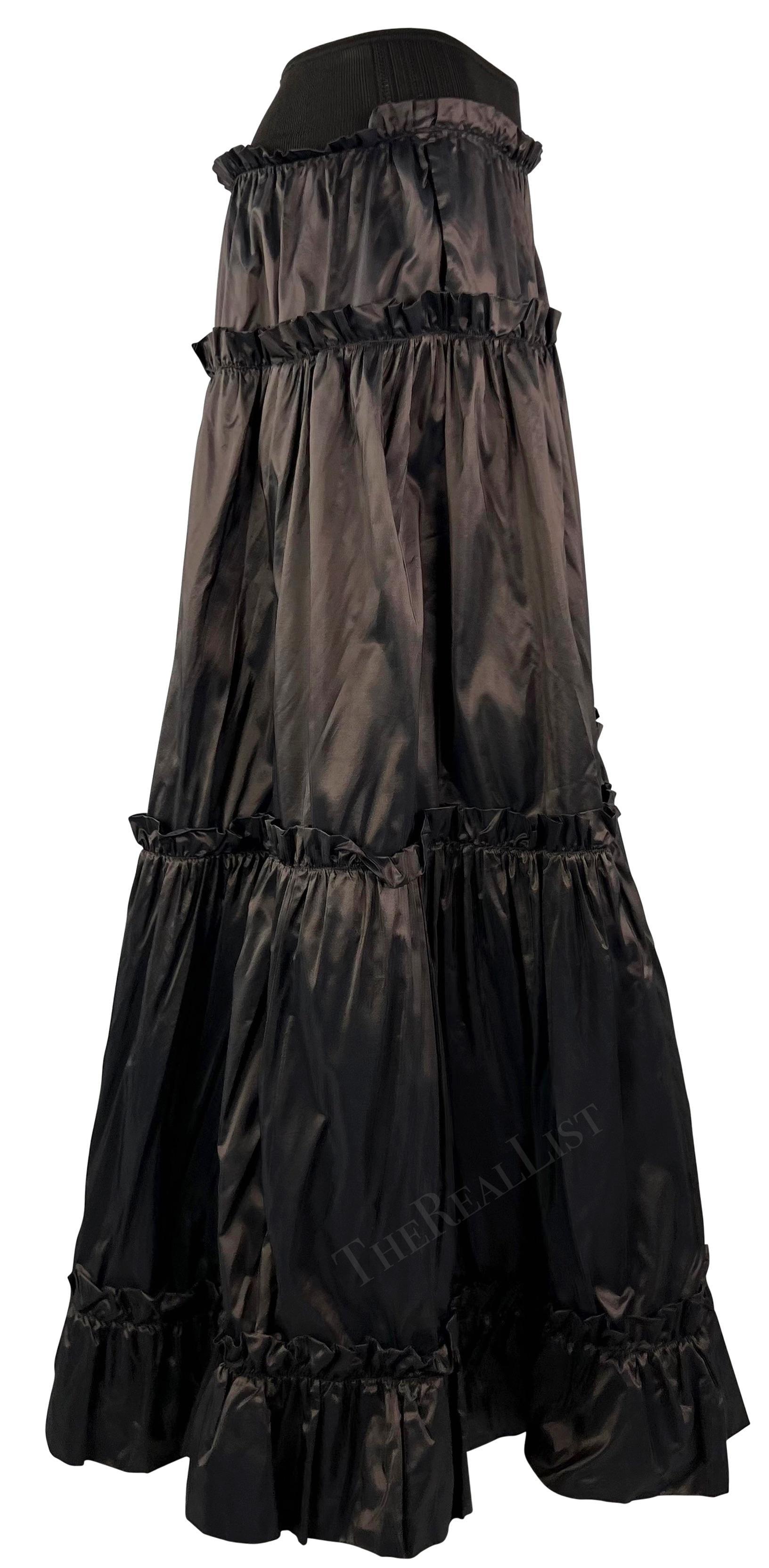 S/S 2005 Roberto Cavalli Falda acampanada de tafetán de seda con volantes marrón en venta 4