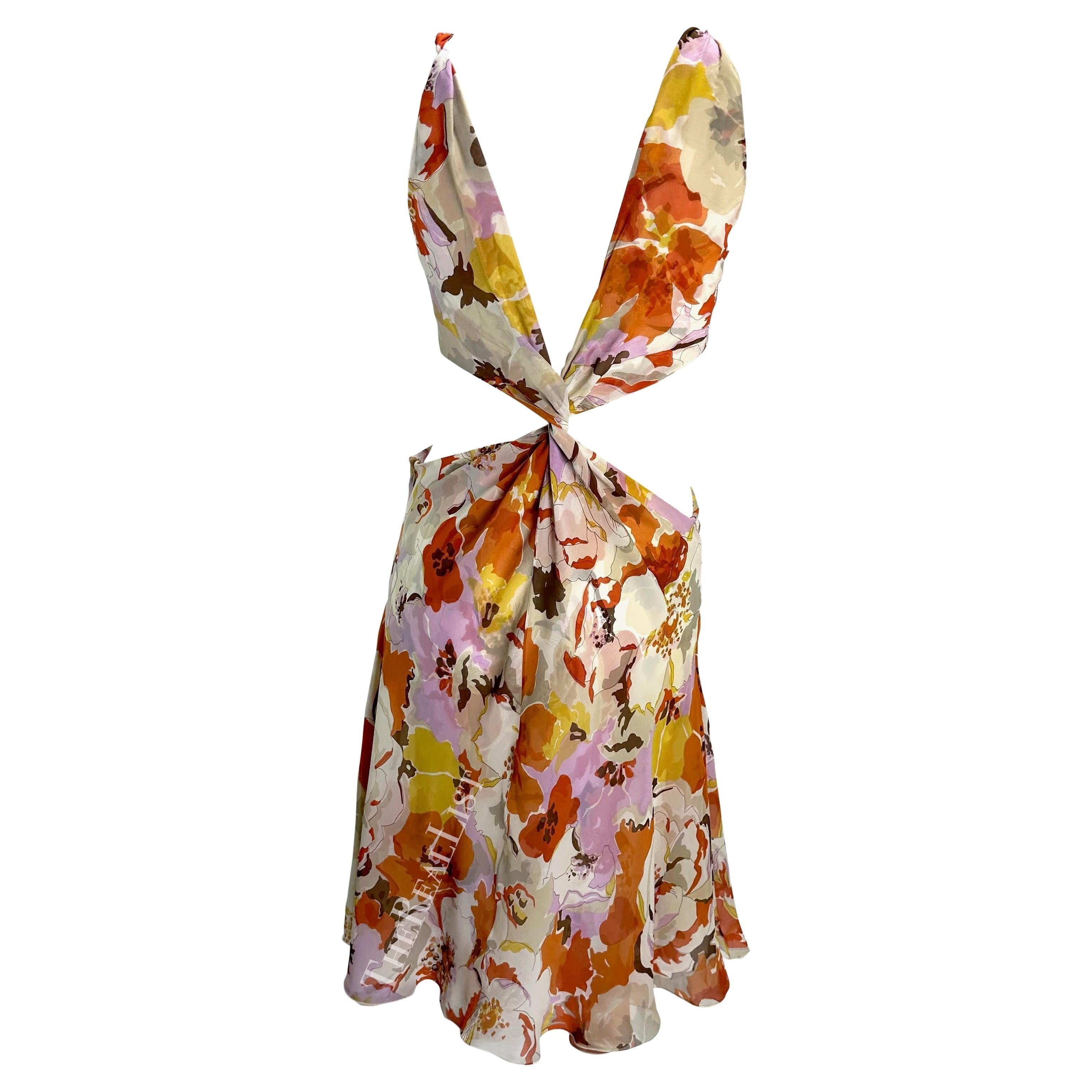 S/S 2005 Valentino Runway Vestido rosa anaranjado con corte floral enroscado en venta 2