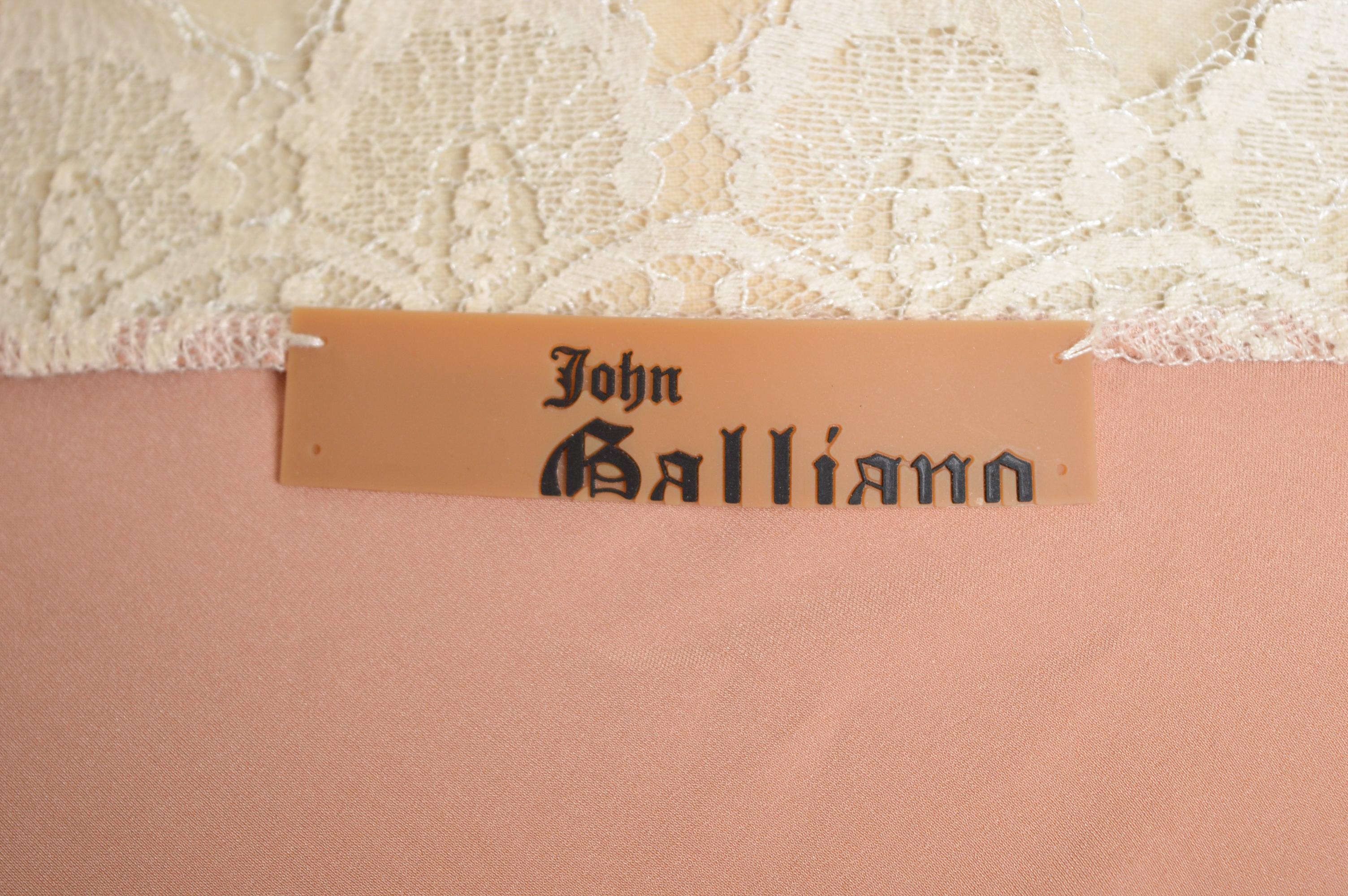 Canotta in raso e pizzo di John Galliano per la P/E 2006 - Canottiera - Canottiera in vendita 7