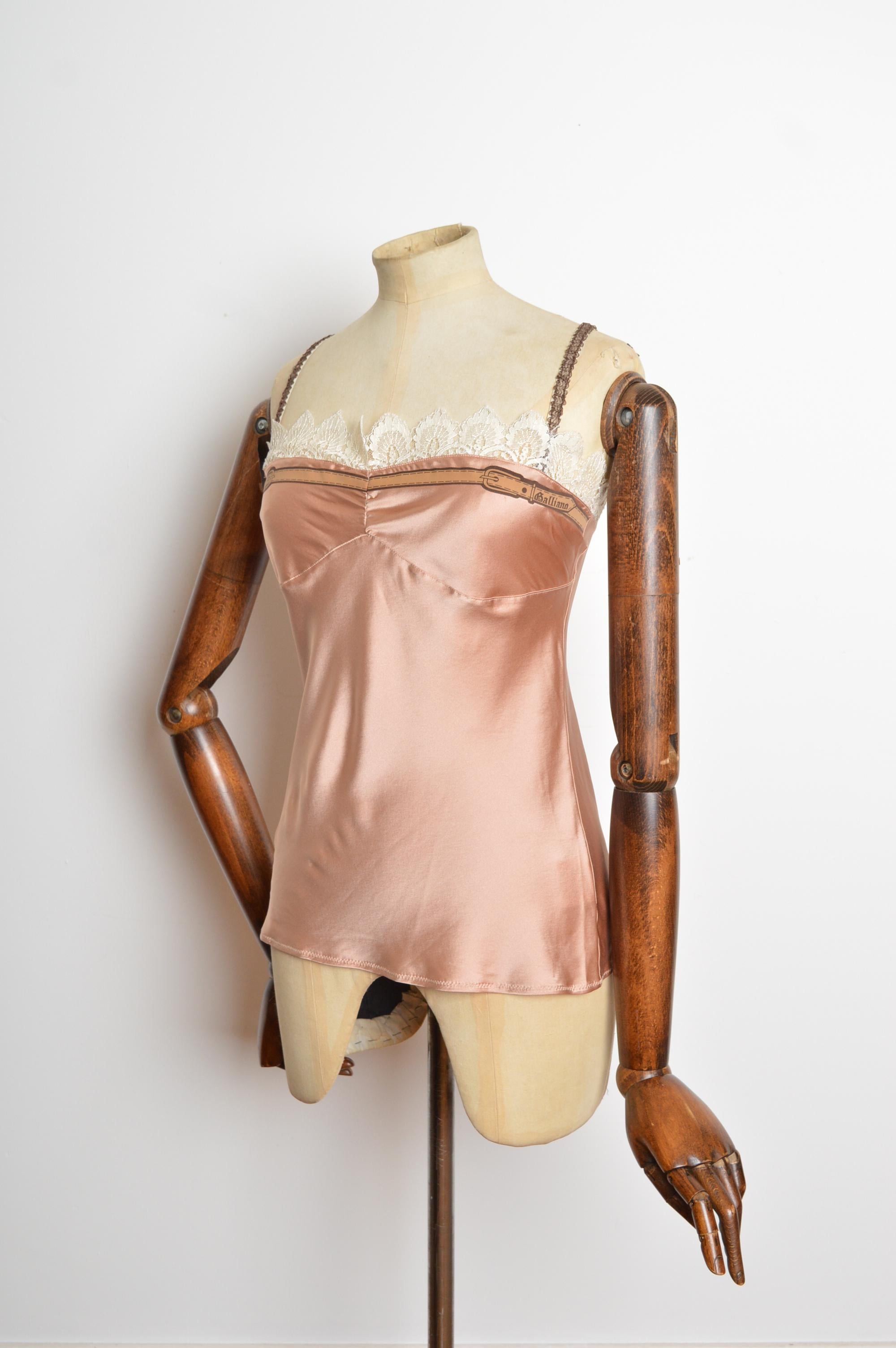 Beige Canotta in raso e pizzo di John Galliano per la P/E 2006 - Canottiera - Canottiera in vendita