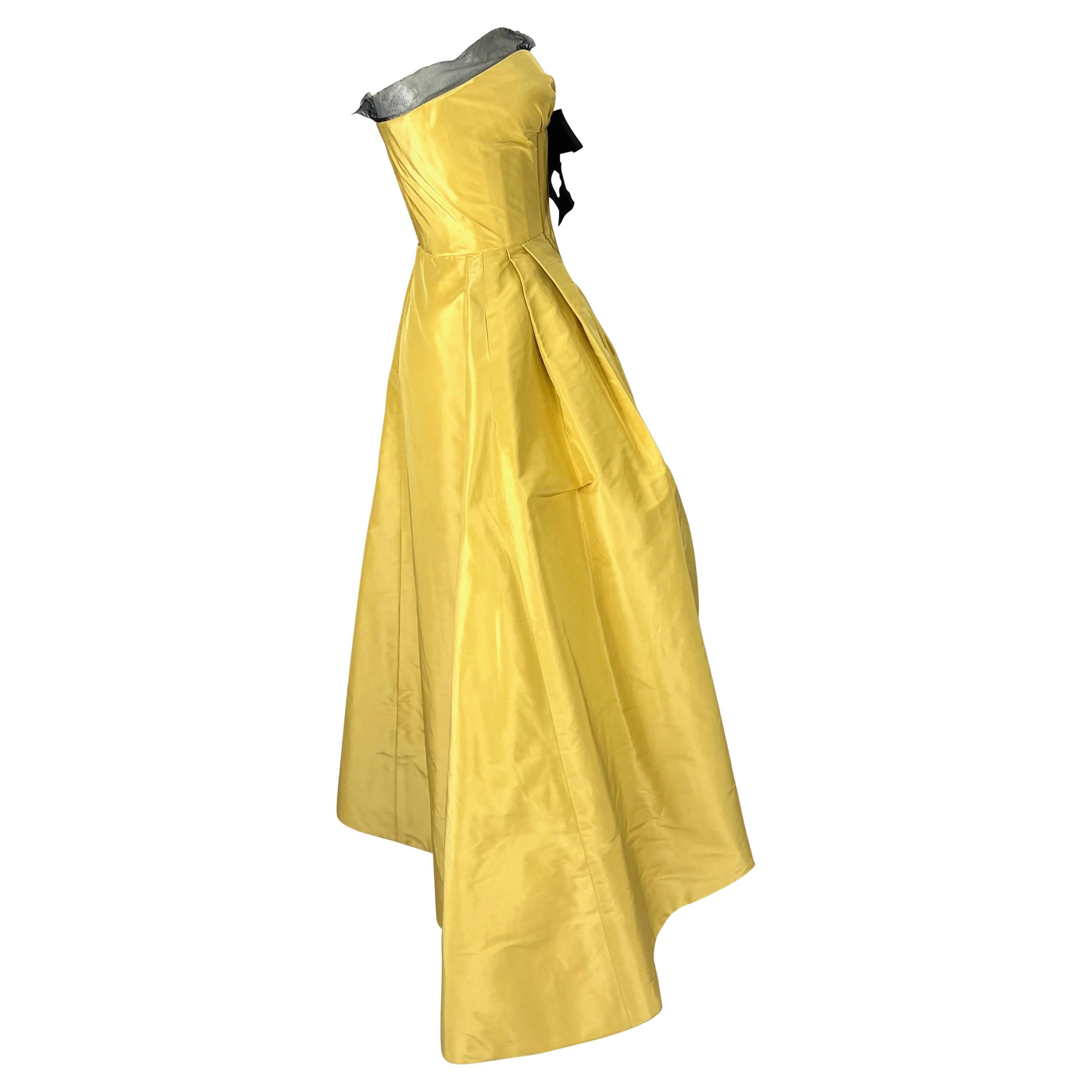S/S 2006 Oscar de La Renta Runway Yellow Silk Taffeta Boned Corset Bow Gown 6