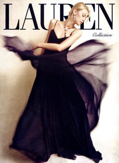 Collection printemps-été 2007 de Ralph Lauren : robe de soirée évasée en crêpe de soie et mousseline noire, vue sur le podium