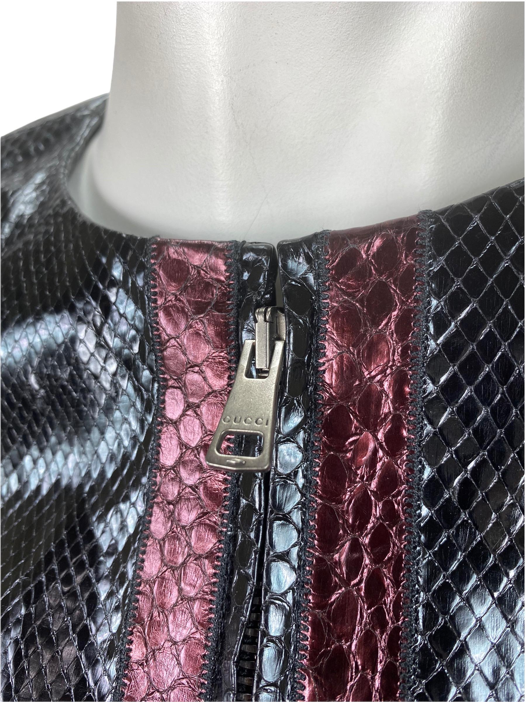 S/S 2007 Vintage Gucci Veste en cuir de python noir en vente 1