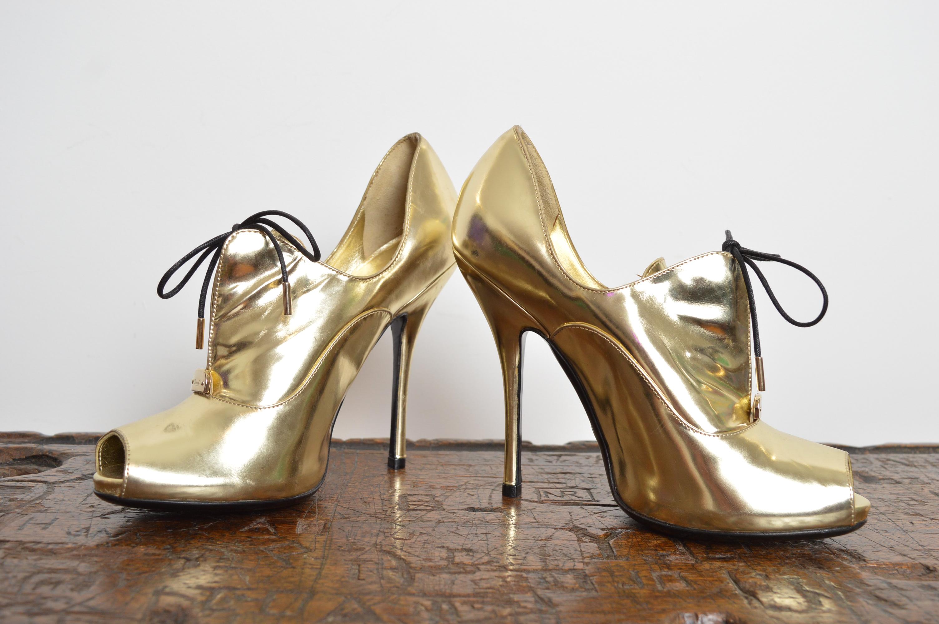 S/S 2008 GUCCI Pale Gold Peep Toe Leather Stiletto lace Up High Heels in vendita 7