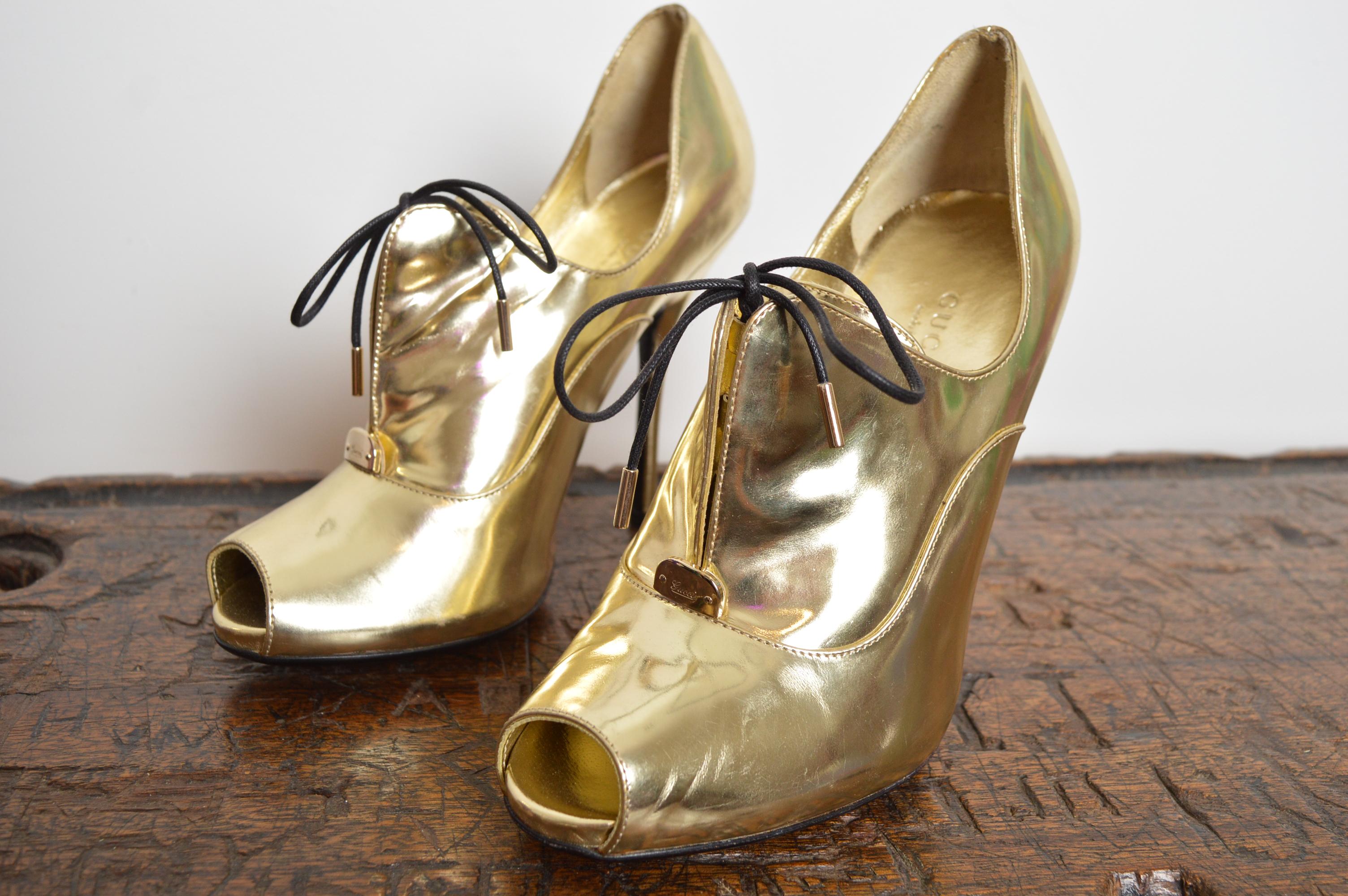 S/S 2008 GUCCI Pale Gold Peep Toe Leather Stiletto lace Up High Heels in vendita 8