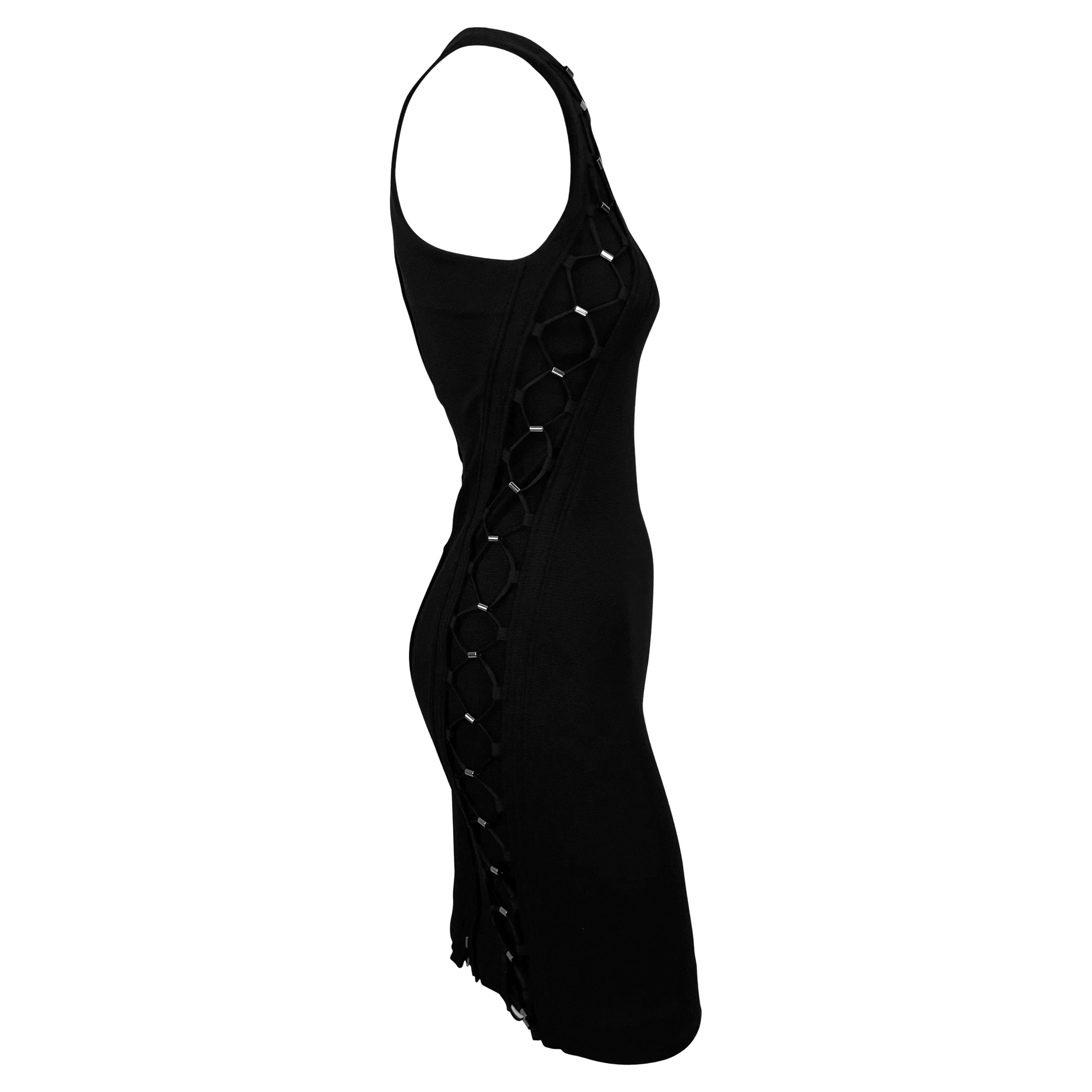 Women's S/S 2010 Gucci by Frida Giannini Black Bodycon Lace-Up Sleeveless Cocktail Dress For Sale