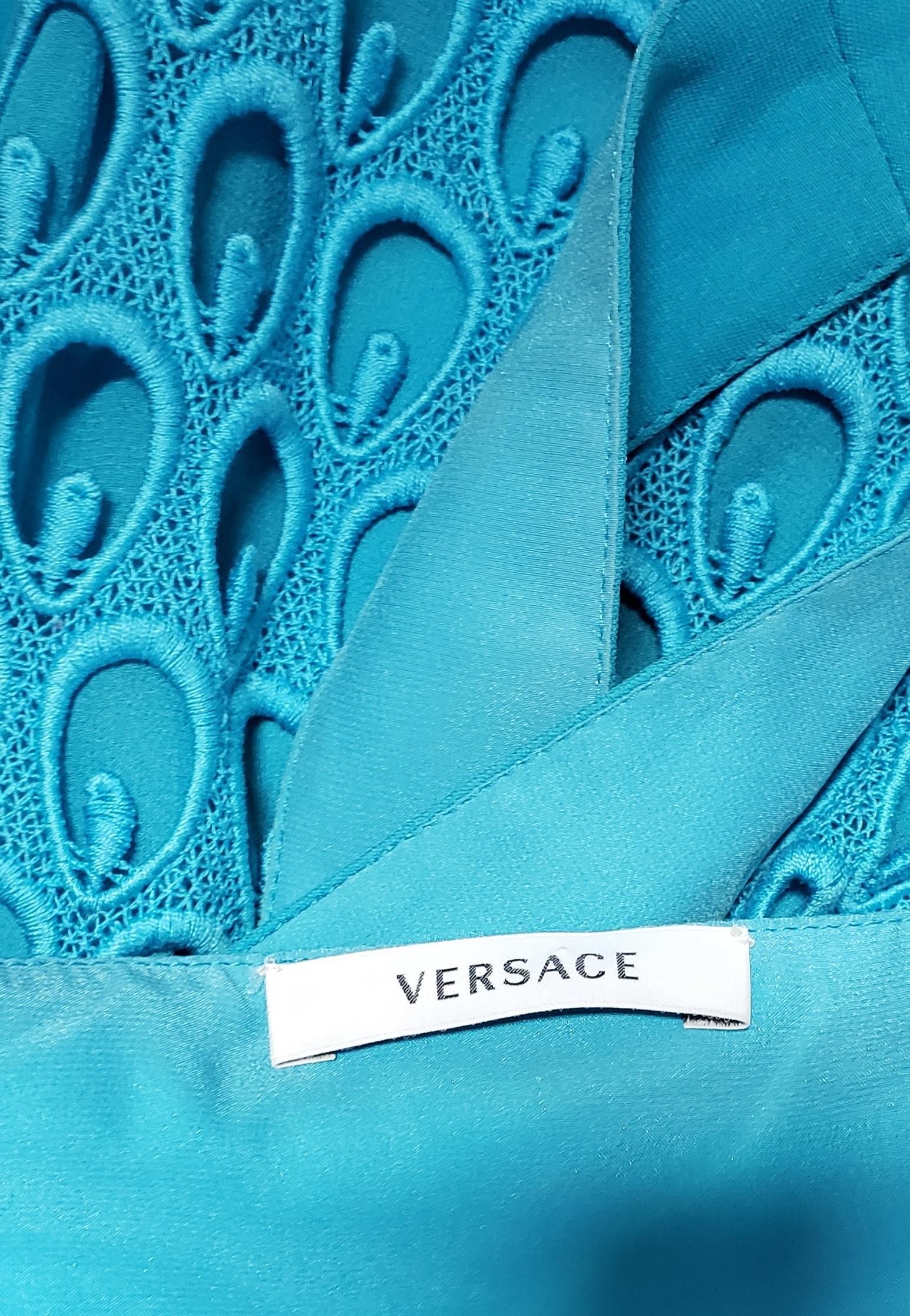 S/S 2011 look # 34 NEW VERSACE BLUE SILK EMBROIDERED Dress 38 - 2 For Sale 3