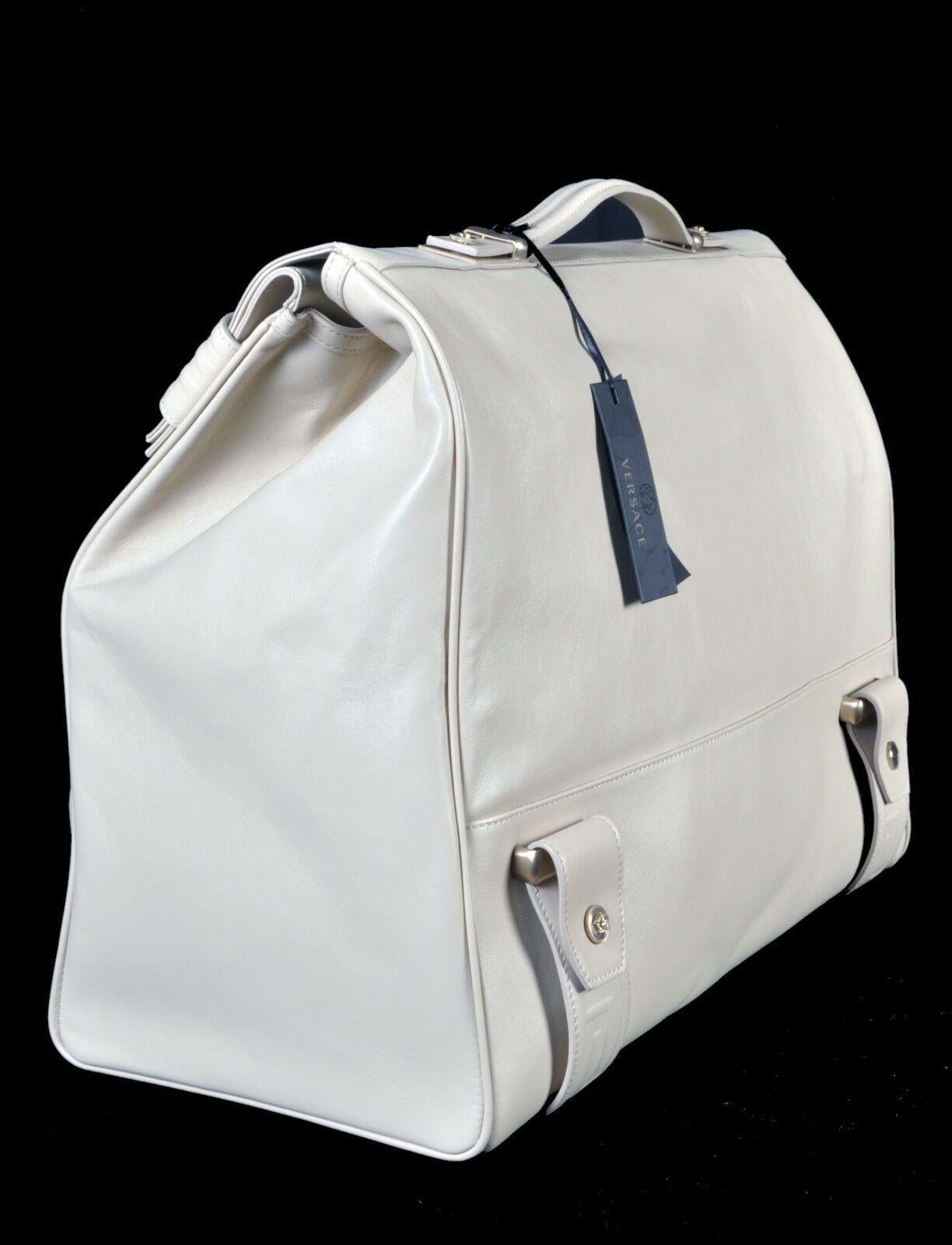 S/S 2012 Look # 15 New VERSACE Men's Travel Leather Handbag In New Condition In Montgomery, TX