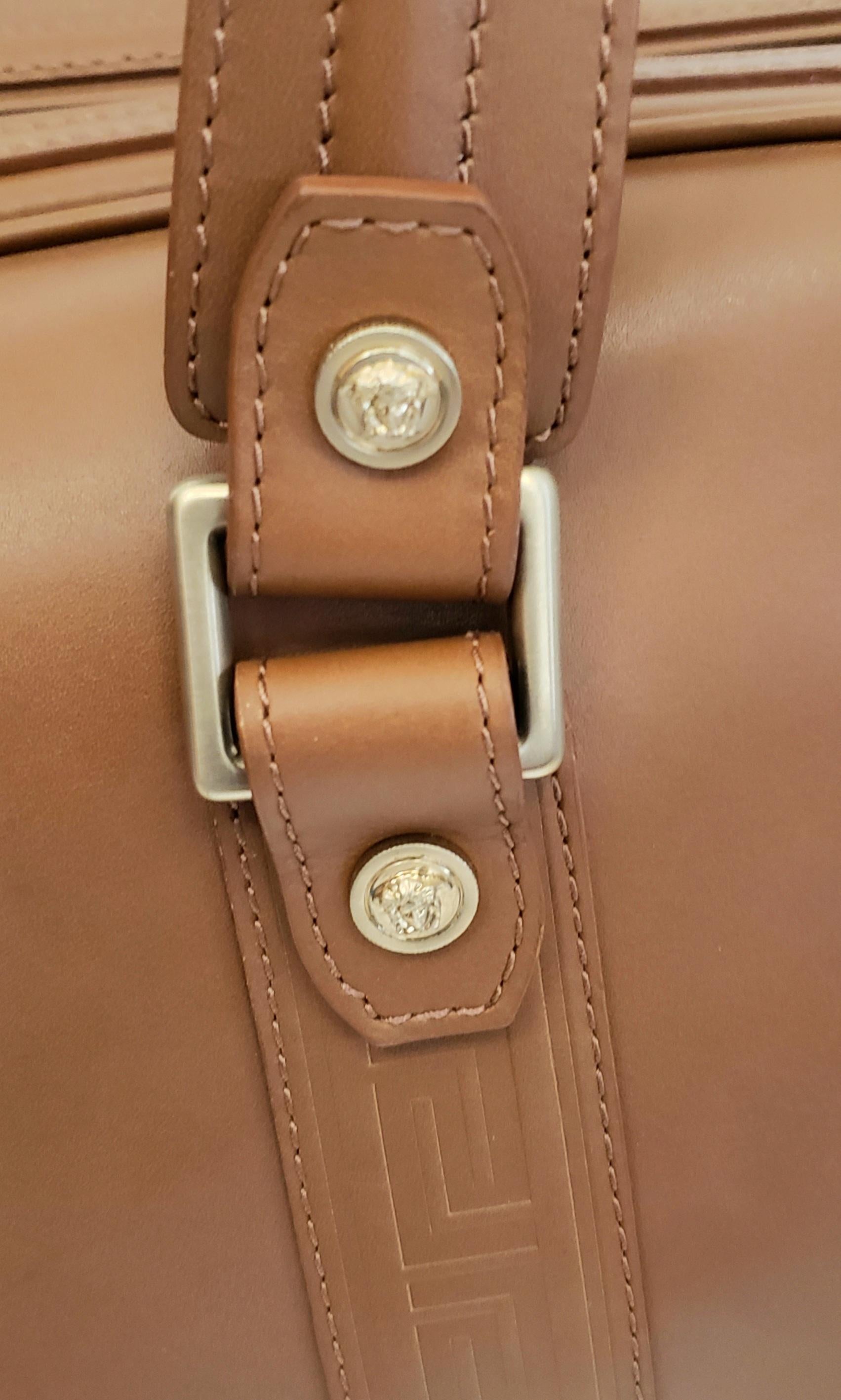 S/S 2012 Look # 27 New VERSACE men's runway brown leather travel handbag In New Condition In Montgomery, TX