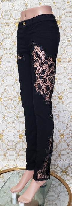 Pantalon en dentelle noire VERSACE S/S 2013 Look n° 15 taille 26