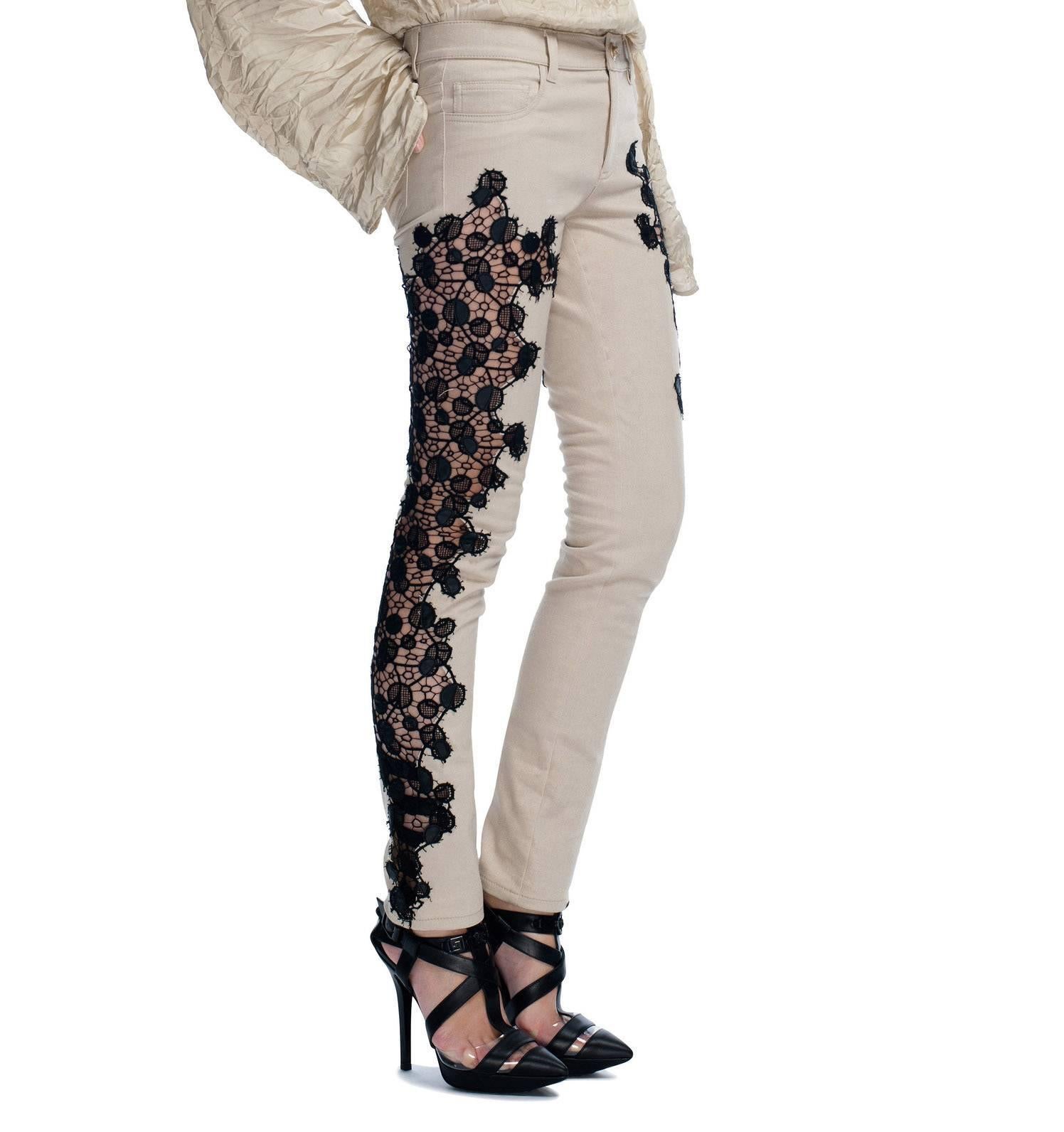 S/S 2013 Look # 19 VERSACE BEIGE JEANS w/BLACK LACE PANNEL size 26 In New Condition For Sale In Montgomery, TX