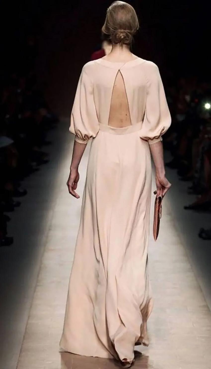 Women's S/S 2013 VALENTINO BEIGE LONG DRESS Sz EU 38