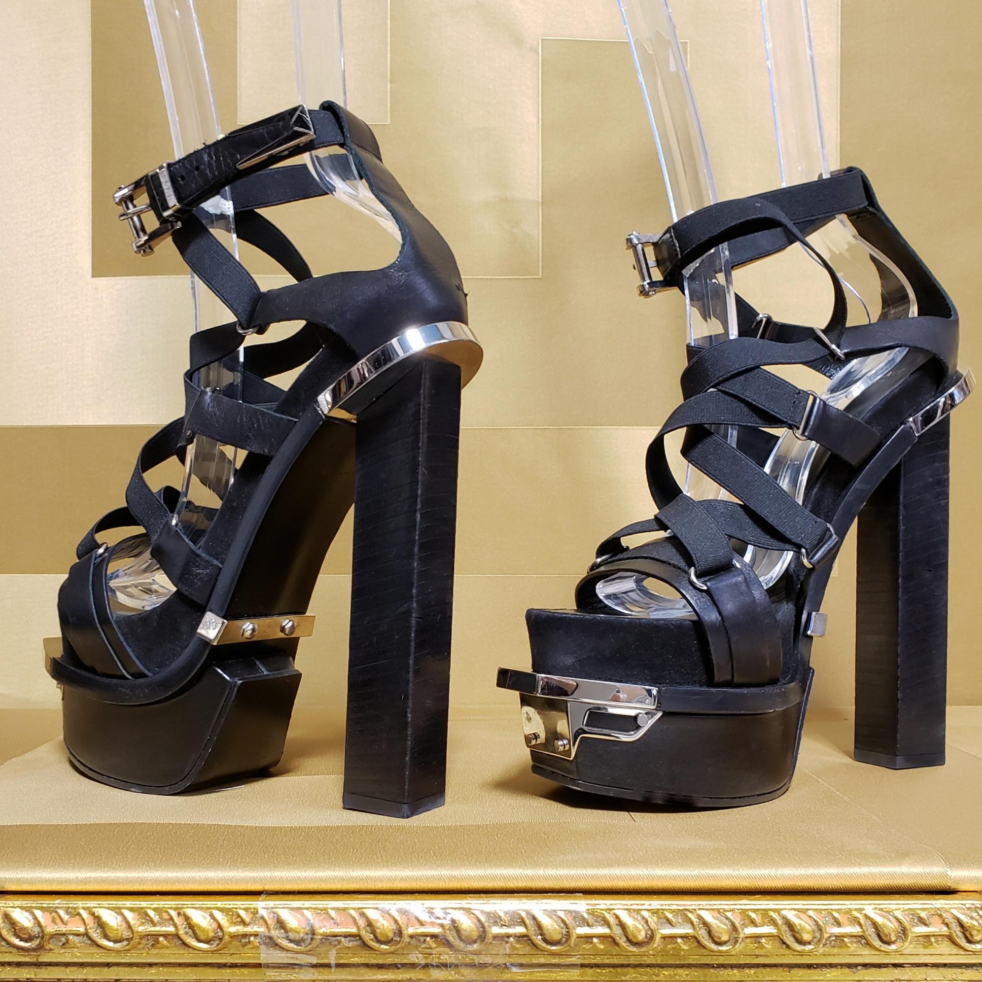 S/S 2014 look # 29 NEW VERSACE BLACK LEATHER PLATFORM HEEL SHOES 40 - 10 For Sale 2