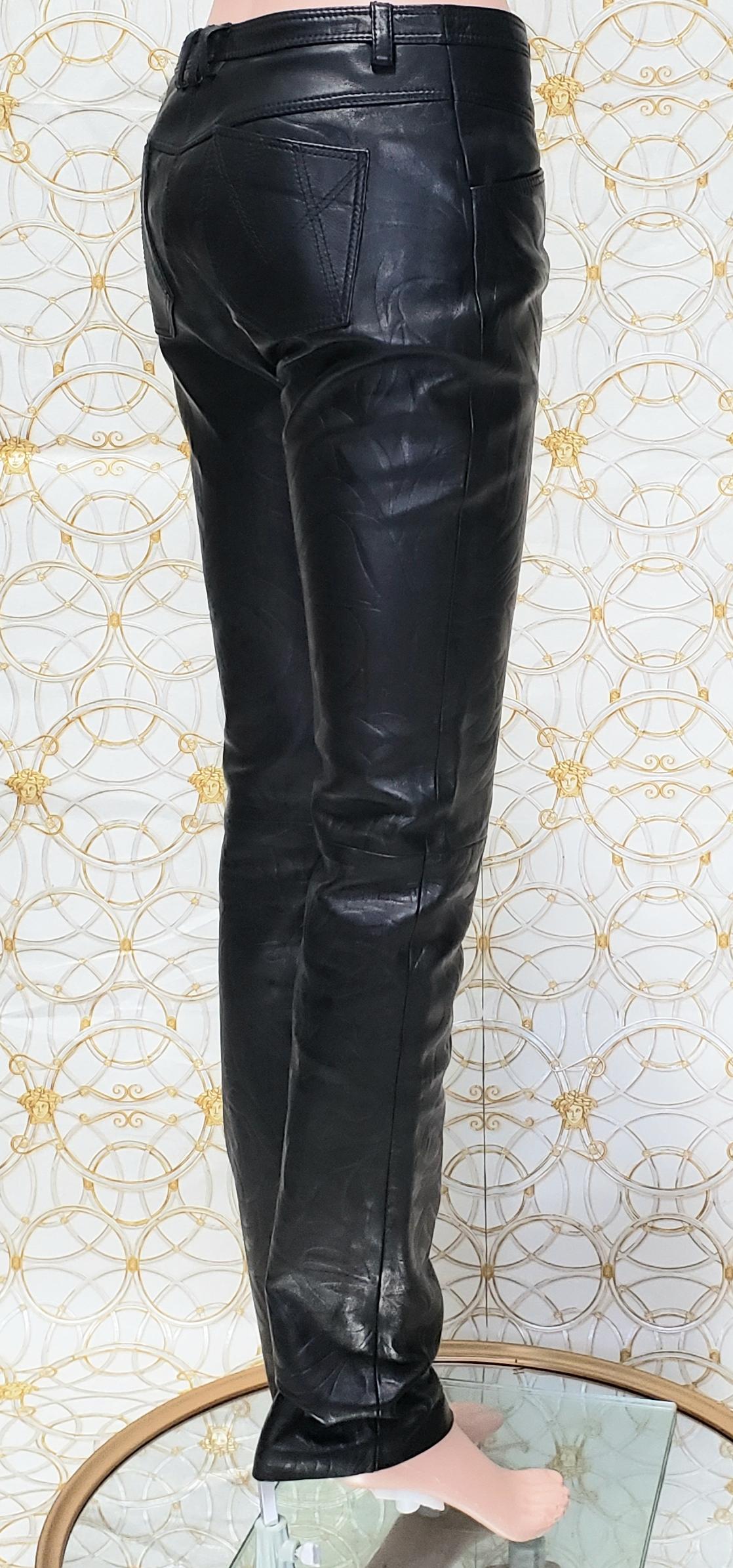Women's S/S 2014 Look # 35 VERSACE BLACK LEATHER FLORAL PRINT PANTS size 38 - 2 For Sale