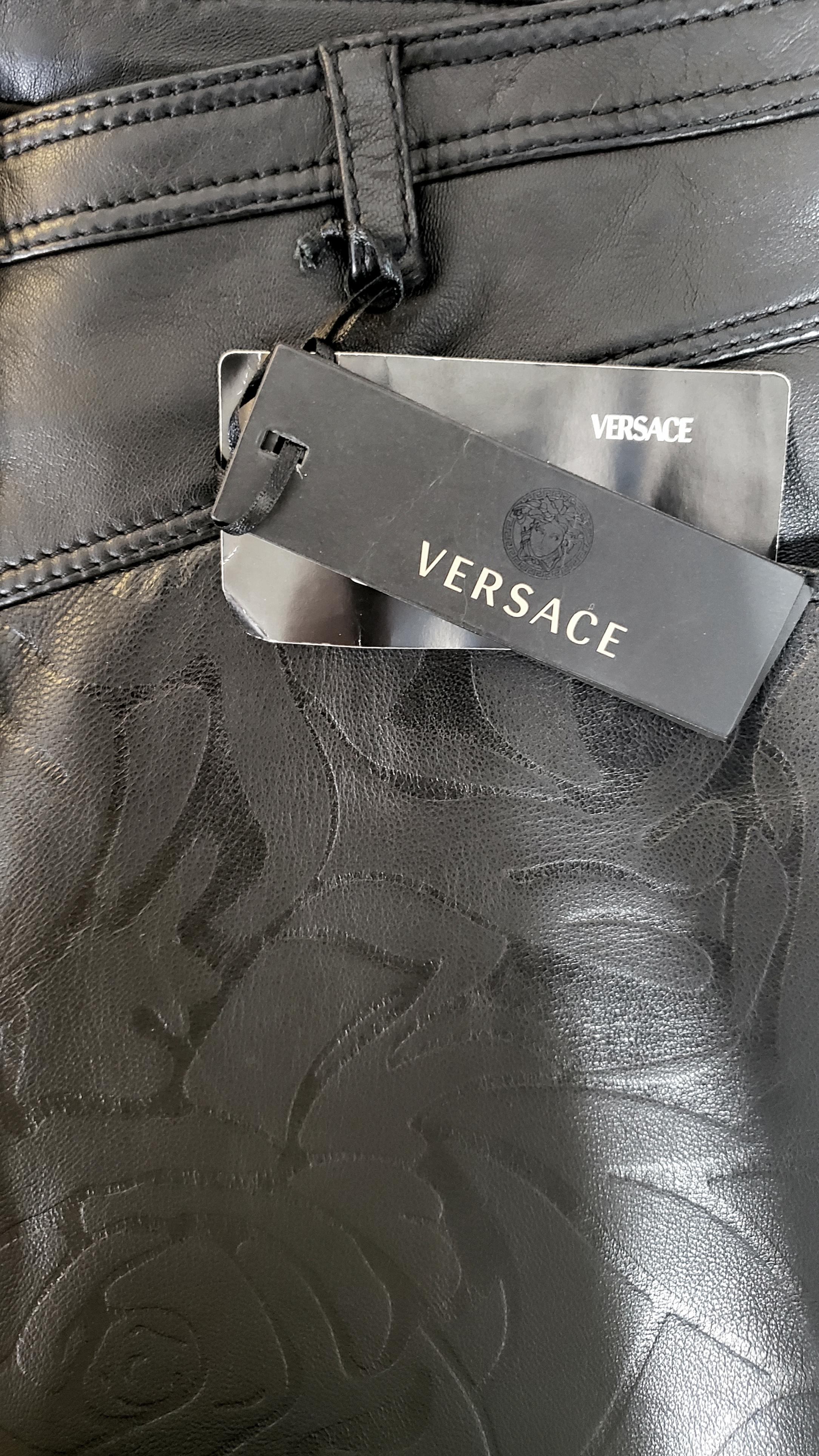S/S 2014 Look # 35 VERSACE BLACK LEATHER FLORAL PRINT PANTS size 38 - 2 For Sale 4