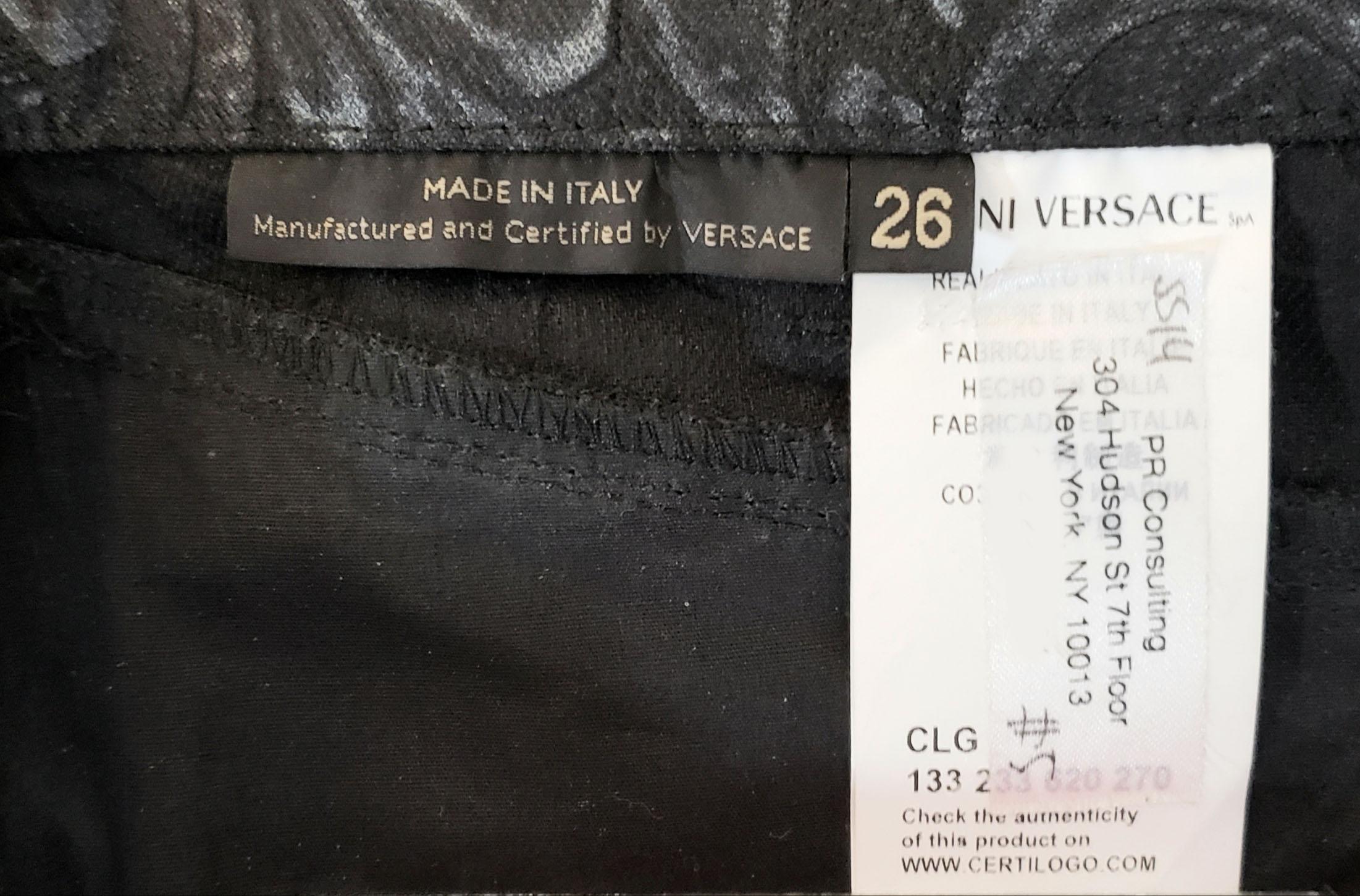 S/S 2014 Look # 5 VERSACE BLACK FLORAL JEANS PANTS size 26 For Sale 4