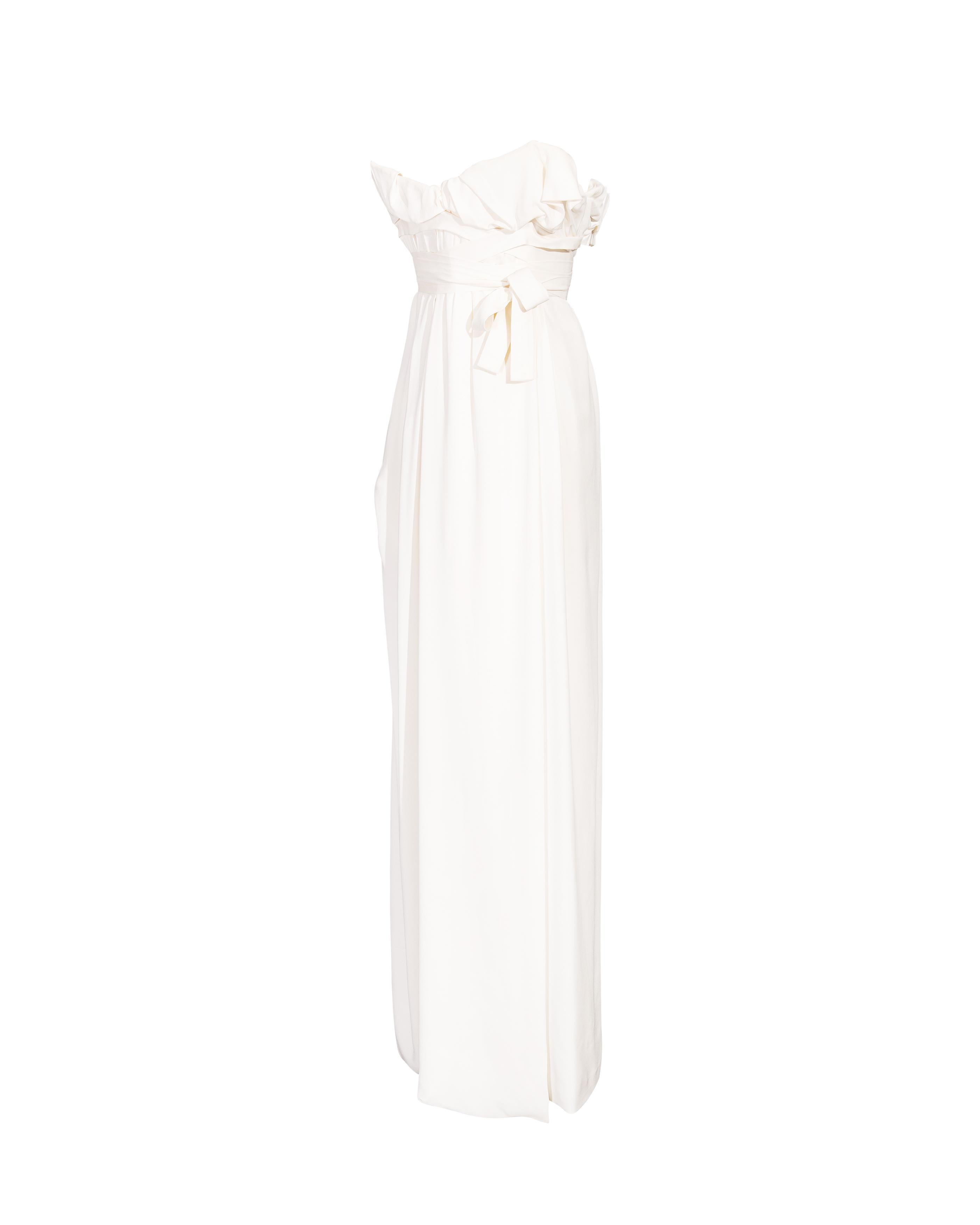 Gris S/S 2014 Vivienne Westwood White Strapless Silk Drape Gown (robe drapée en soie sans bretelles)