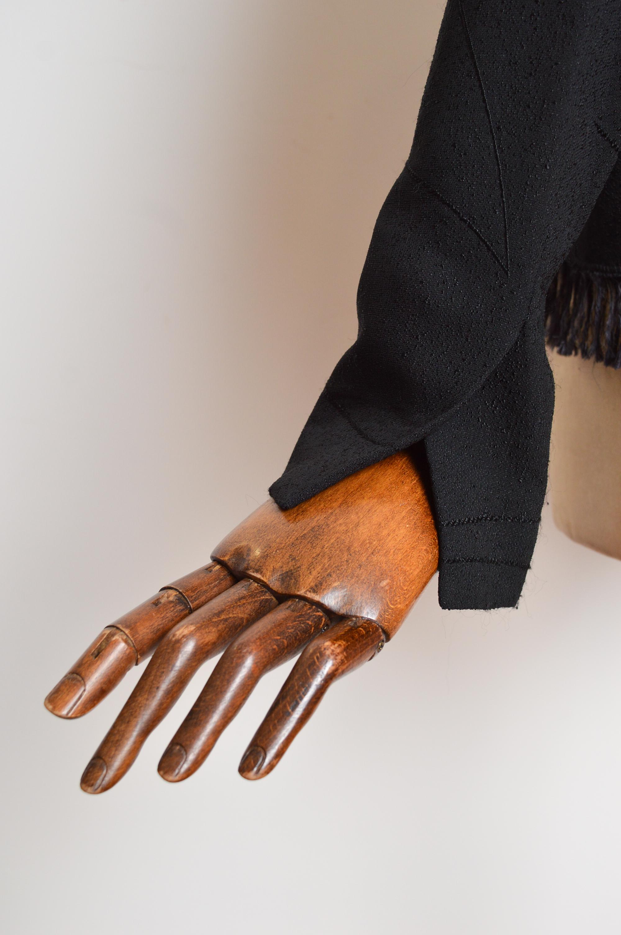 S/S 2015 CHLOÉ by Clare Waight Keller Fringed Black Tailored Crop Blazer Jacket im Angebot 5