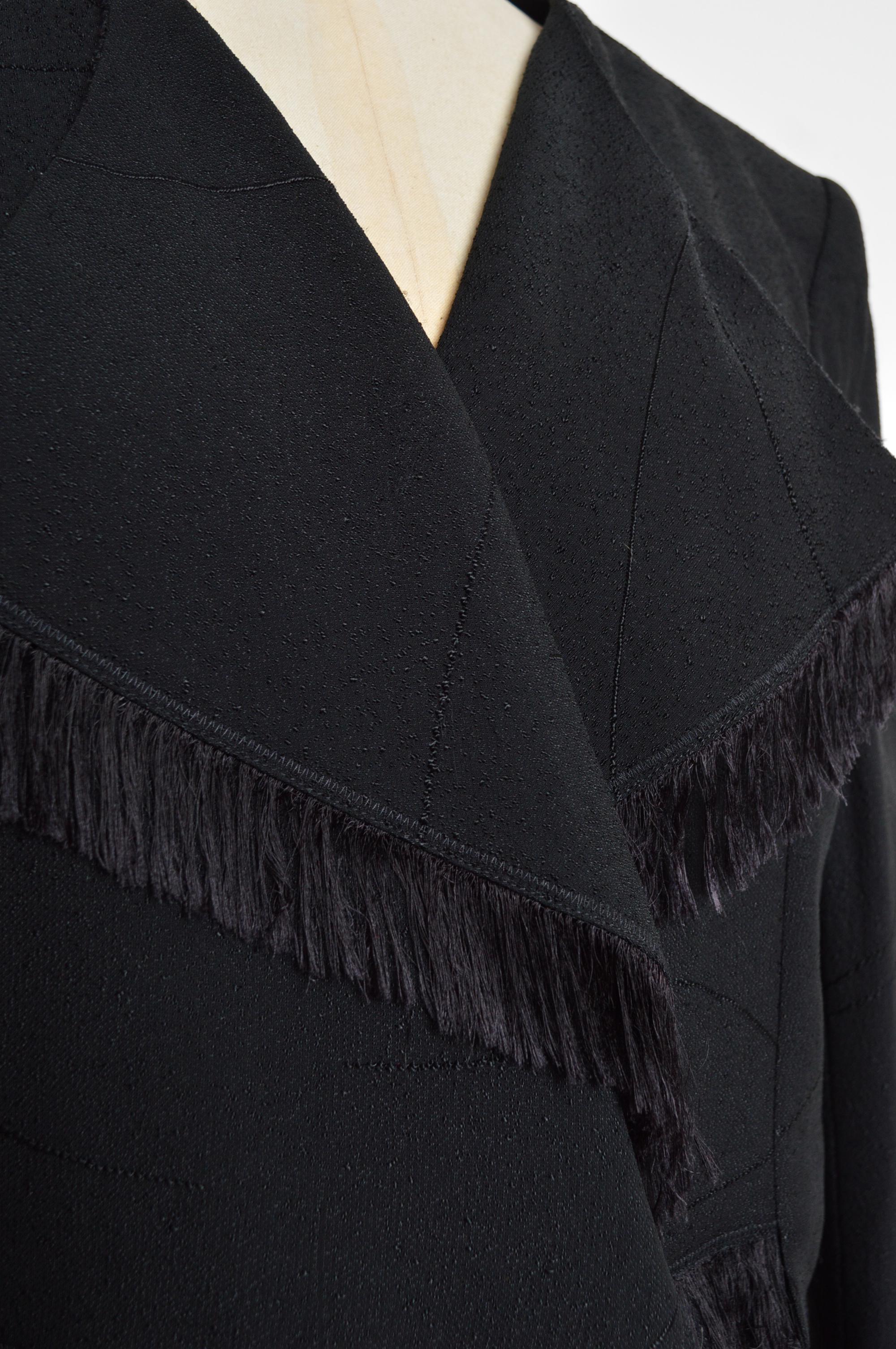 S/S 2015 CHLOÉ by Clare Waight Keller Fringed Black Tailored Crop Blazer Jacket Damen im Angebot