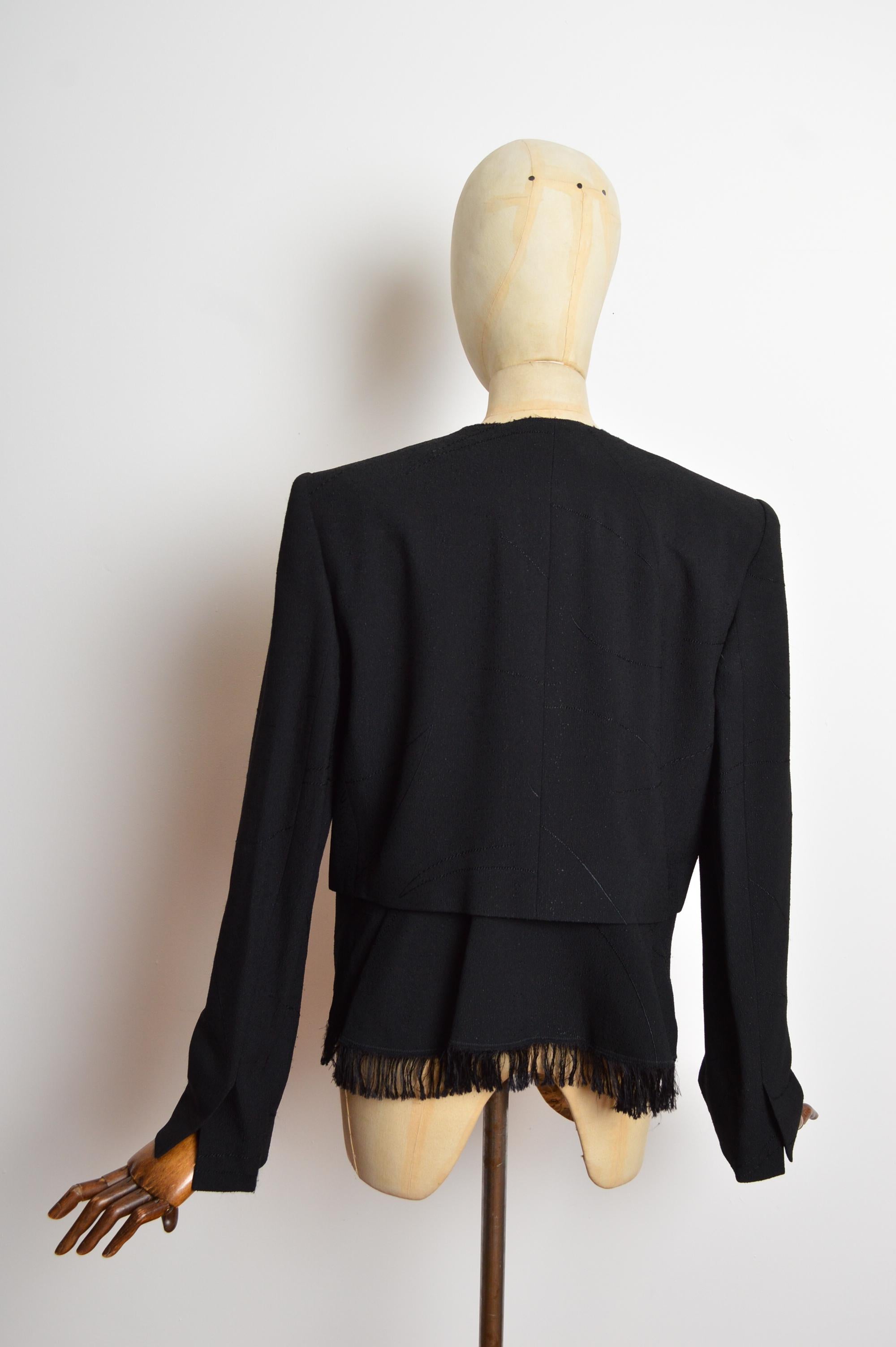S/S 2015 CHLOÉ by Clare Waight Keller Fringed Black Tailored Crop Blazer Jacket im Angebot 3