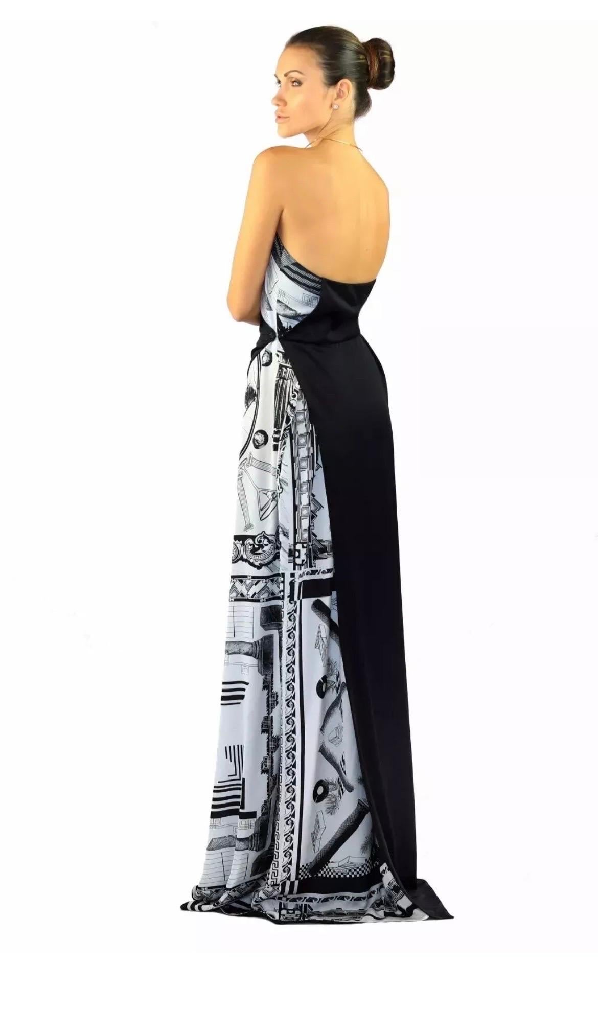 S/S 2015 Versace VERSUS + Anthony Vaccarello Iconic Print Silk Long Dress In New Condition For Sale In Montgomery, TX