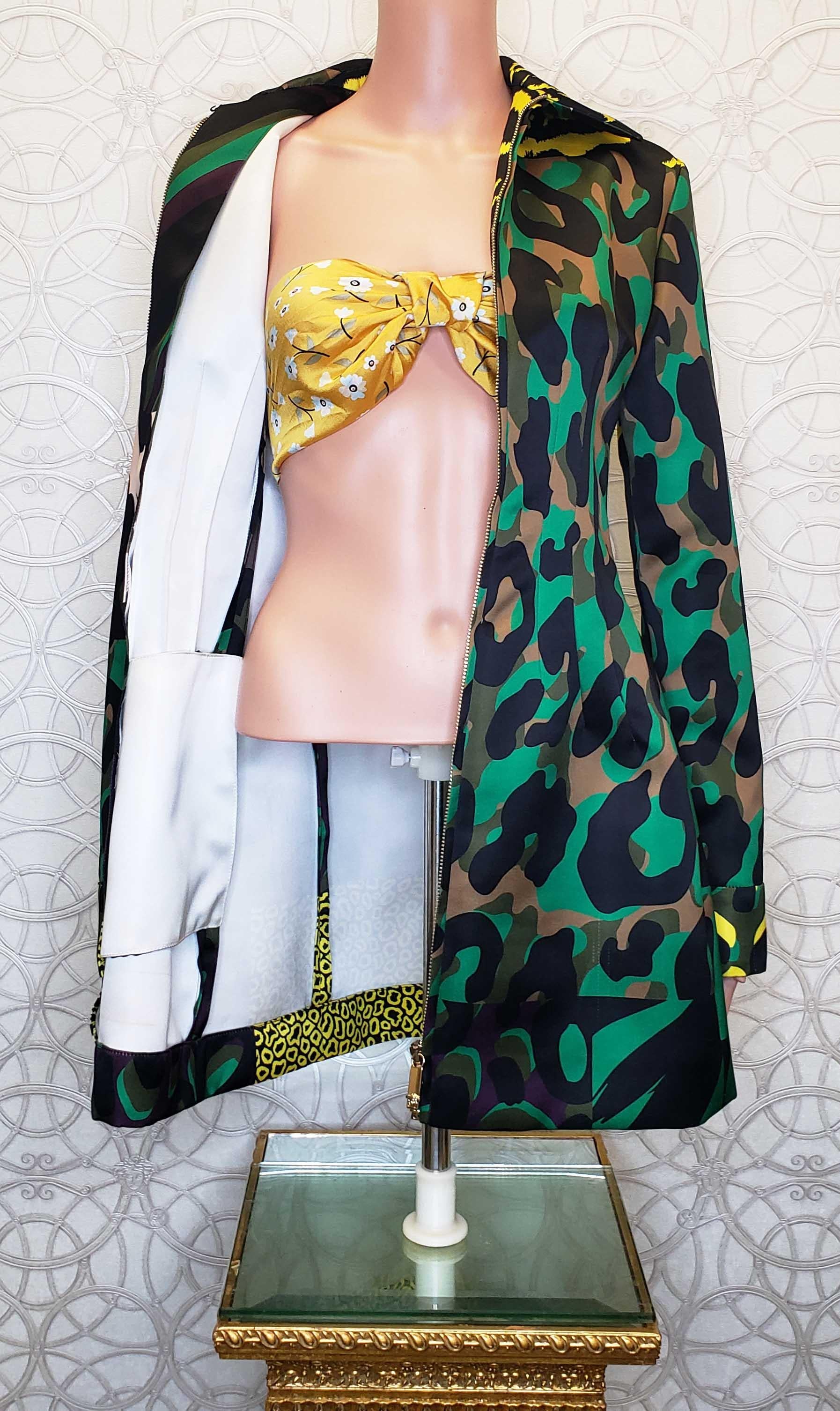 S/S 2016 L # 31 NEW VERSACE MULTI COLOR MILITARY Coat 38 - 2 For Sale 7