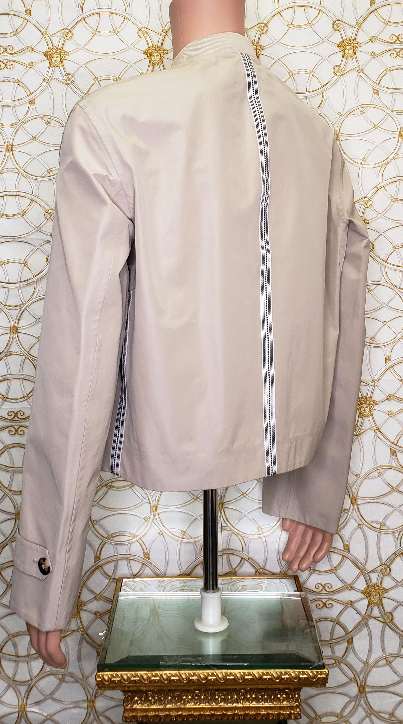 S/S 2016 L#17 NEW VERSACE BEIGE BOMBER JACKET with ZIPPER CLOSURE 50 - 40 For Sale 1