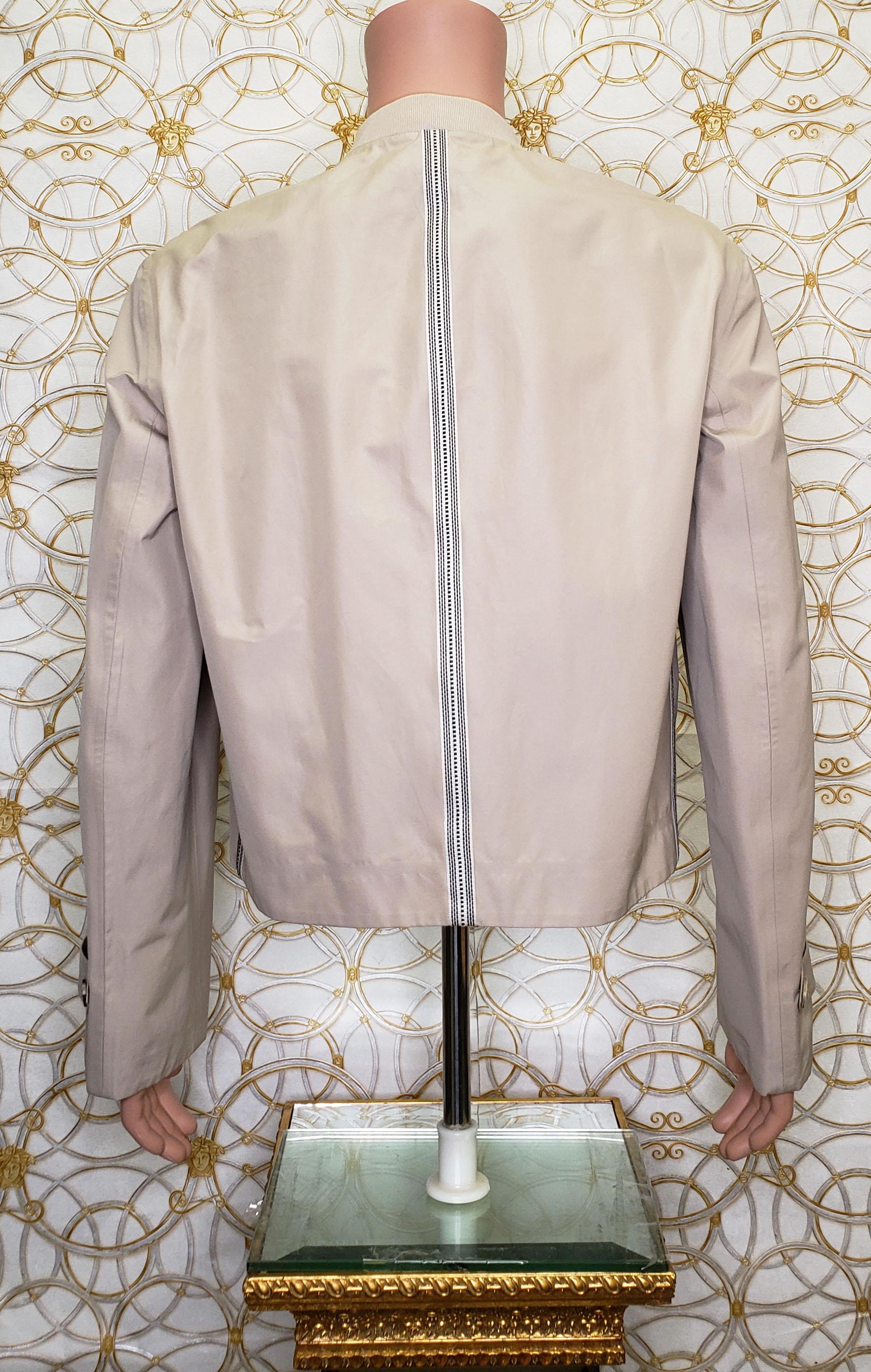 S/S 2016 L#17 NEW VERSACE BEIGE BOMBER JACKET with ZIPPER CLOSURE 50 - 40 For Sale 2