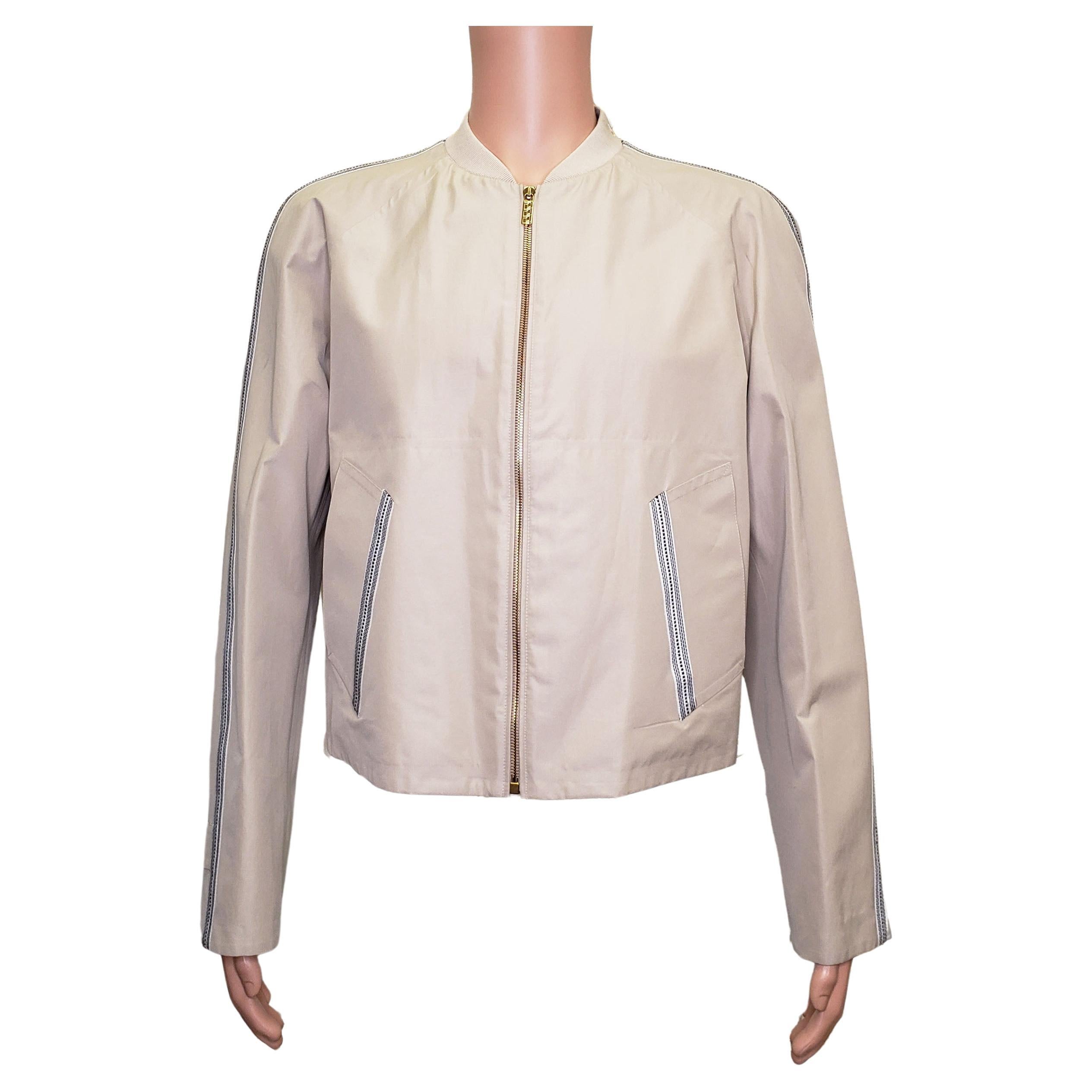 S/S 2016 L#17 NEW VERSACE BEIGE BOMBER JACKET with ZIPPER CLOSURE 50 - 40 For Sale