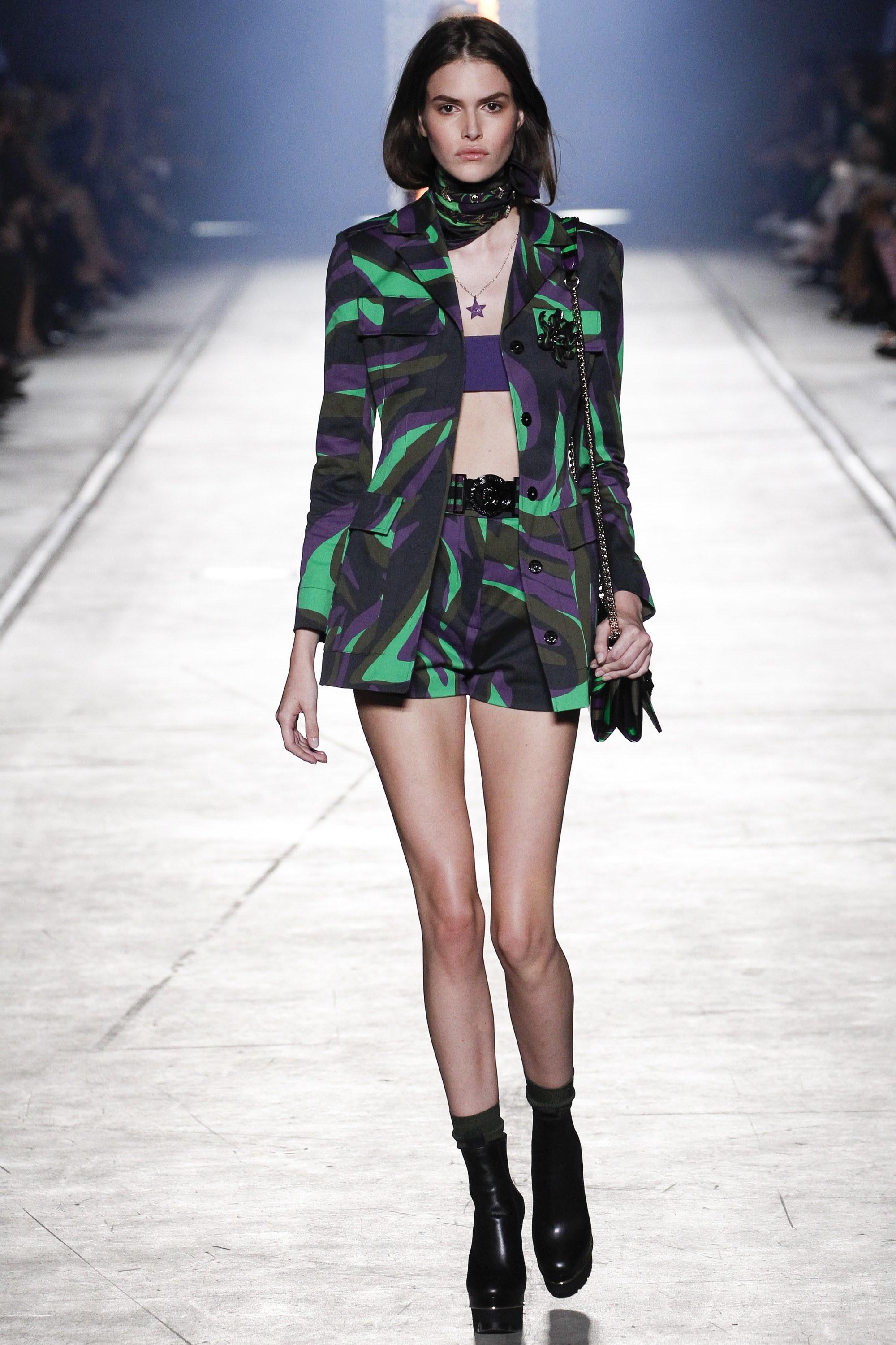 S/S 2016 Look # 14 NEW VERSACE MILITARY CAMOUFLAGE PRINTED SHORTS 38 - 2 5