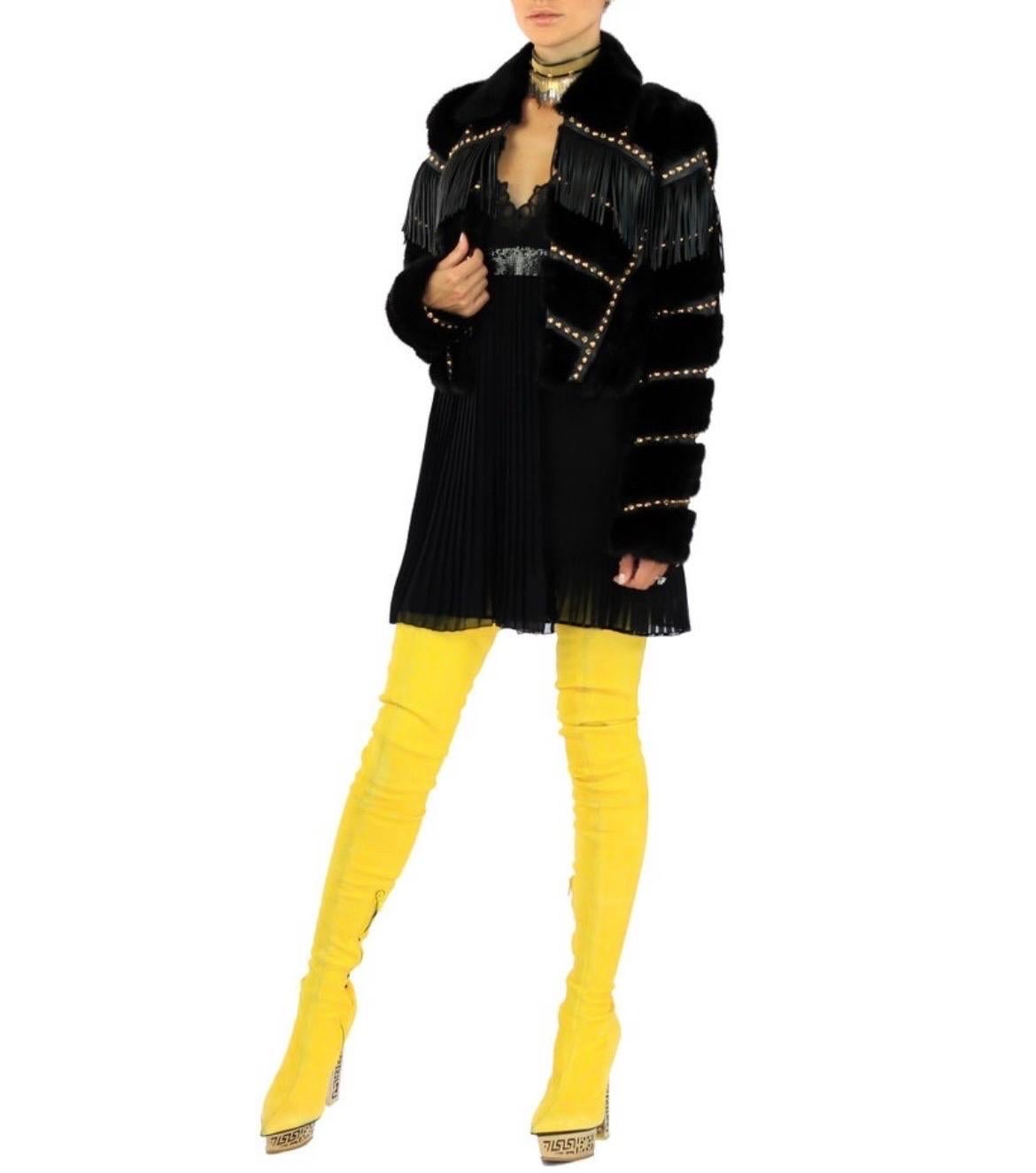 S/S 2016 Look #29 Versace Black Silk Pleated w/Metal Mesh Dress 38 - 2 In New Condition For Sale In Montgomery, TX