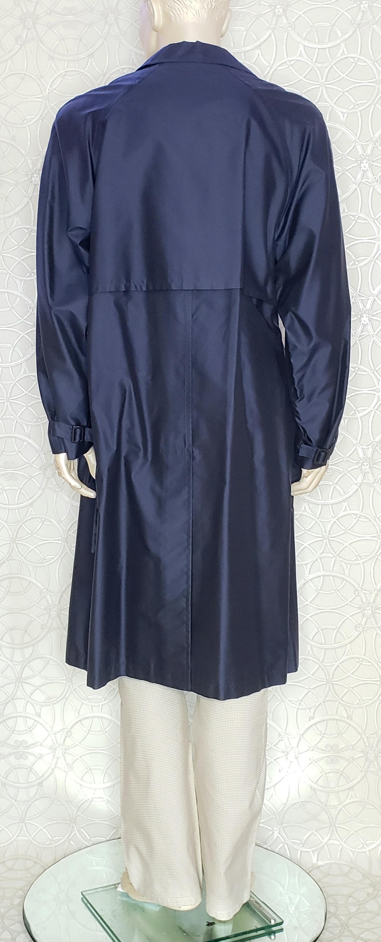 S/S 2016 Look # 34 VERSACE BELTED NAVY BLUE TRENCH SILK COAT 50 - 40 For Sale 1