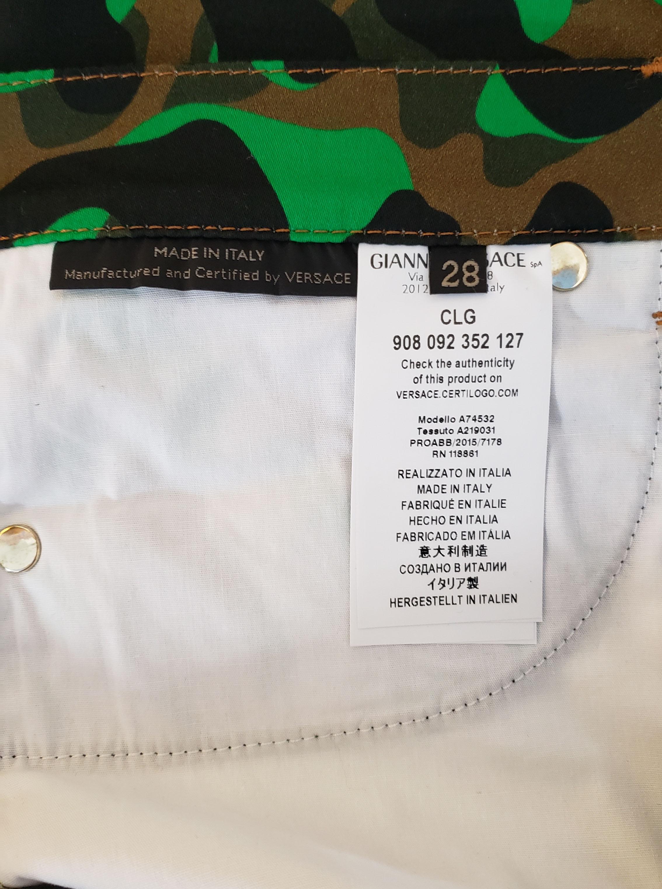 S/S 2016 VERSACE GREEN MILITARY PANTS size 28 For Sale 5
