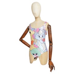 P/E 2022 Moschino Couture con stampa a cartoni animati colorati - Costume da bagno