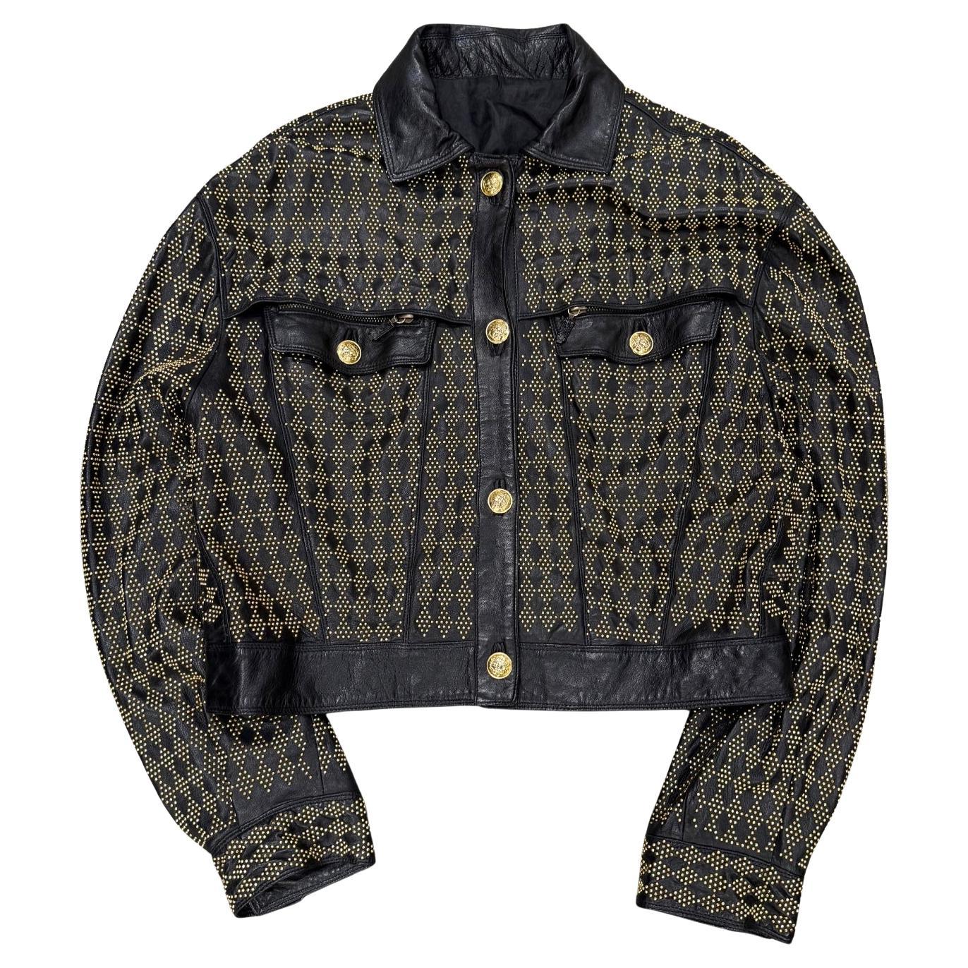 S/S1992 Gianni Versace, veste en cuir clouté avec de gros clous en métal doré en vente