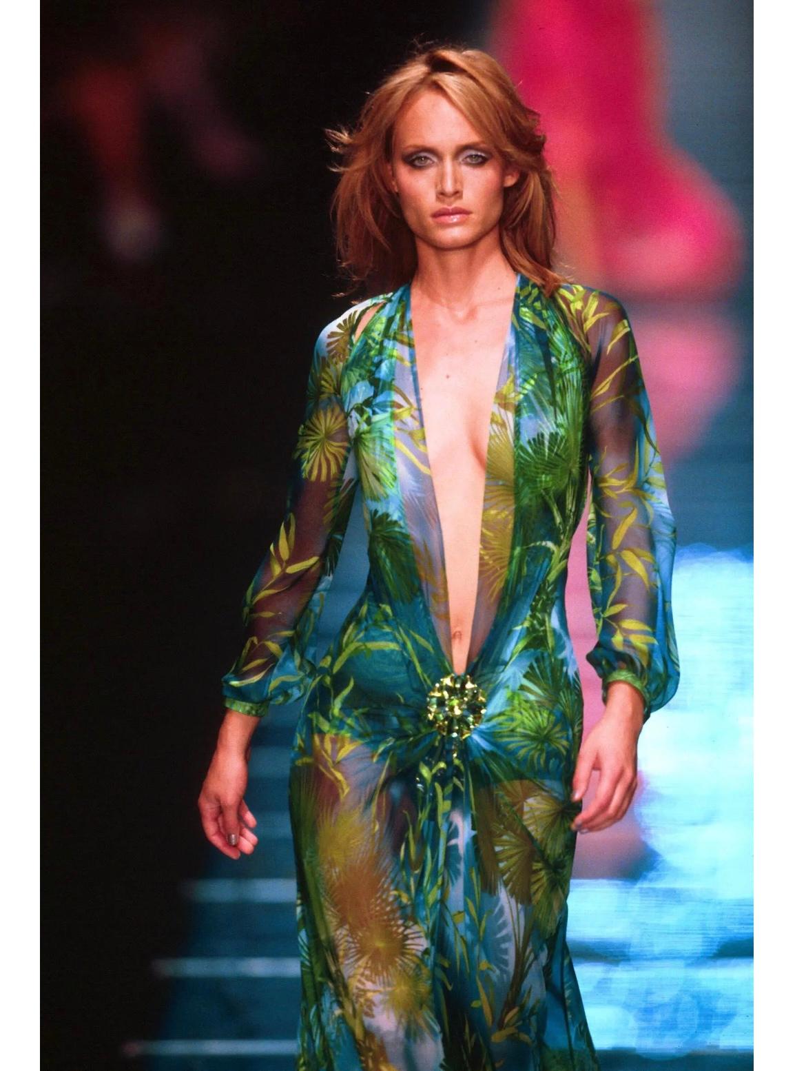 Blue S/S2000 Gianni Versace robe midi jungle en vente