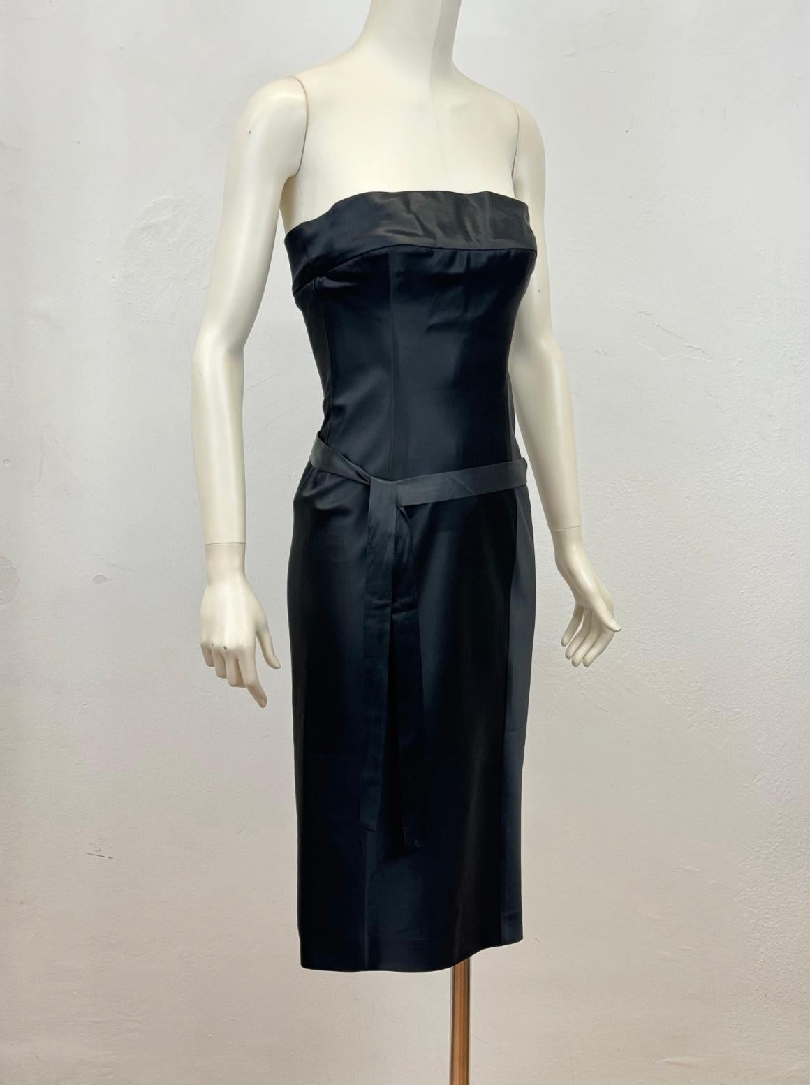 Black S/S2001 Gucci by Tom Ford - Robe bustier corsetée en vente