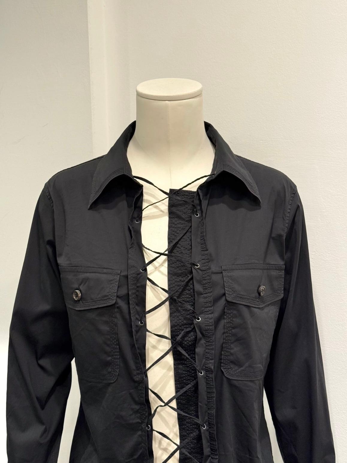 S/S 2002 Yves Saint Laurent by Tom Ford Safarihemd zum Schnüren im Zustand „Hervorragend“ im Angebot in Milano, Lombardia