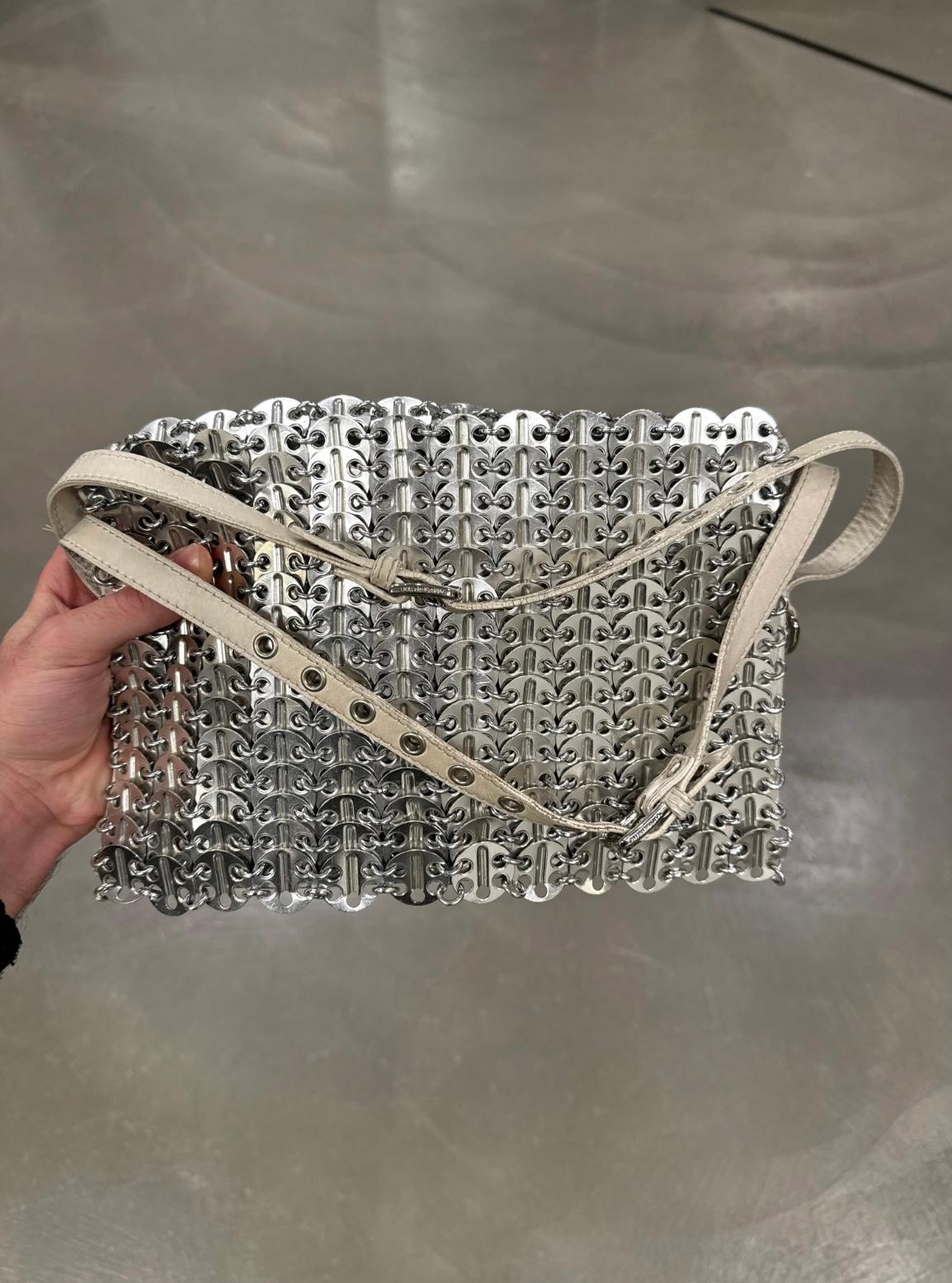 Grigio Borsa Dolce & Gabbana in metallo S/S2003 in vendita