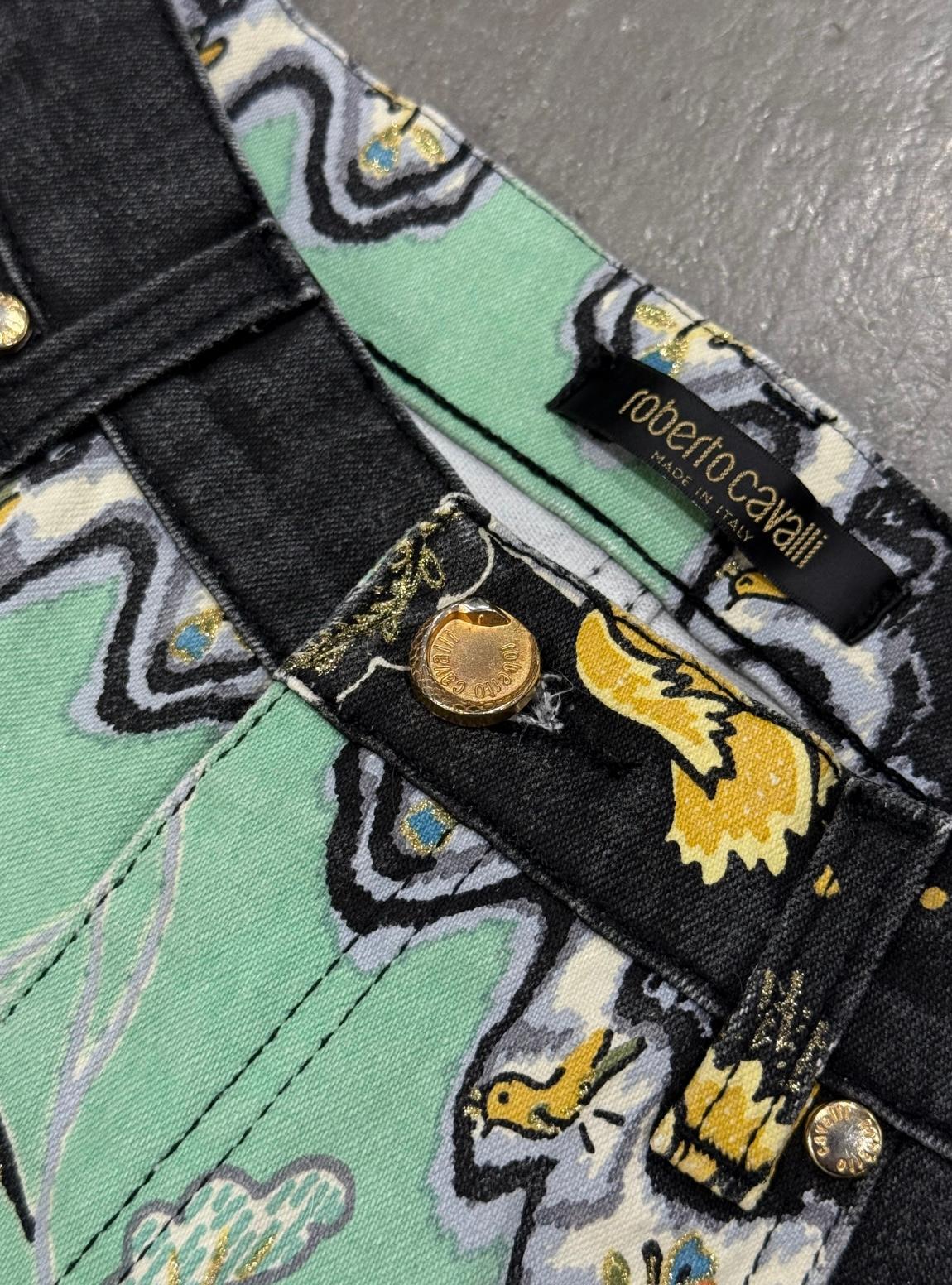 S/S2003 Conjunto Roberto Cavalli con estampado de chinoserie (top, cárdigan y vaqueros) en venta 1