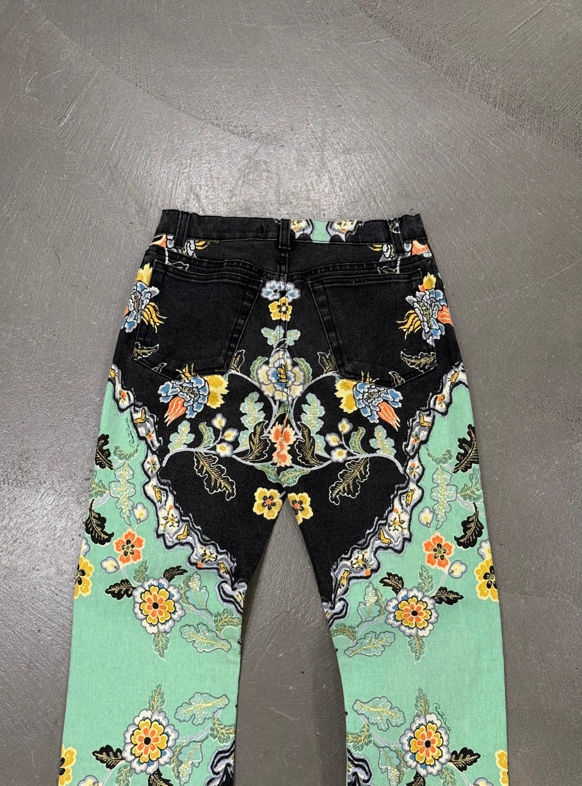 S/S2003 Conjunto Roberto Cavalli con estampado de chinoserie (top, cárdigan y vaqueros) en venta 2