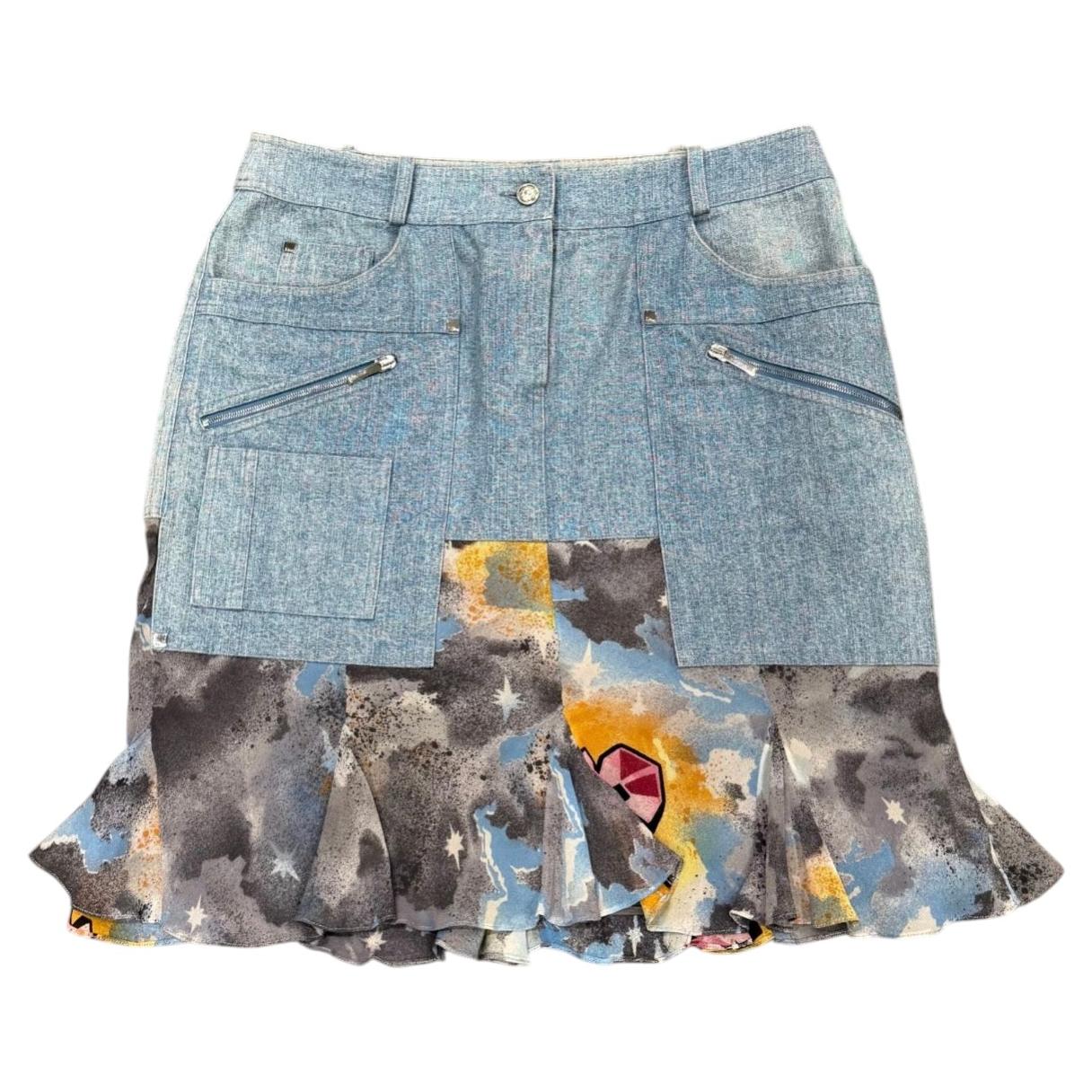 Mini falda de patchwork de denim y seda de la colección Primavera/Verano 2004 de Christian Dior, diseñada por John Galliano