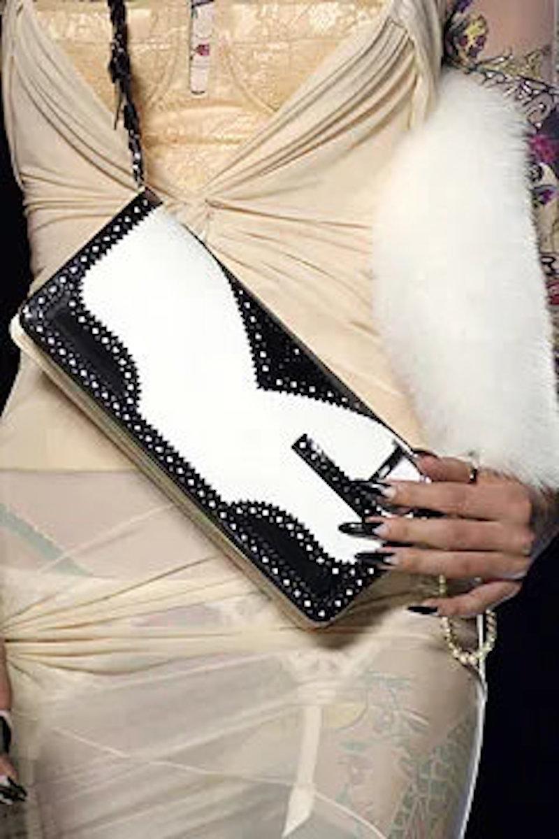 S/S2004 Look#8 John Galliano for Christian Dior Patent Leather and Pearl Clutch  7